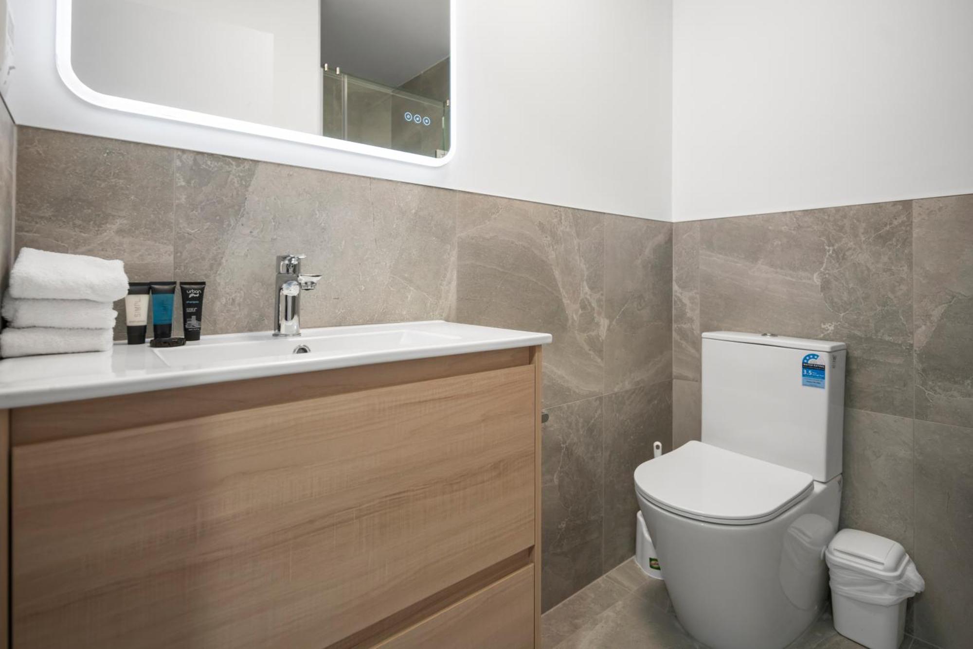 Airport Easy Hotel Auckland