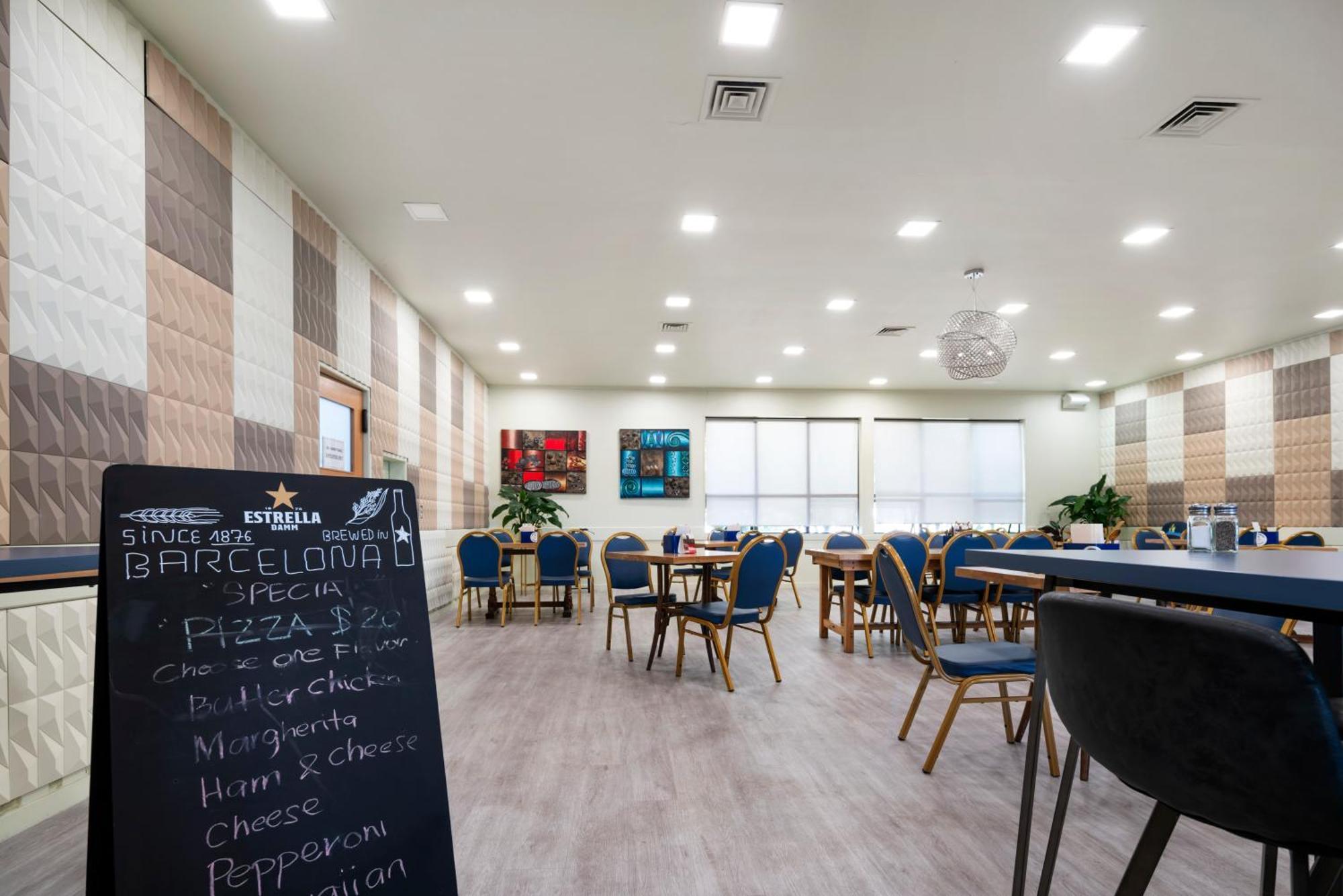 Hotel Airport Easy 4*