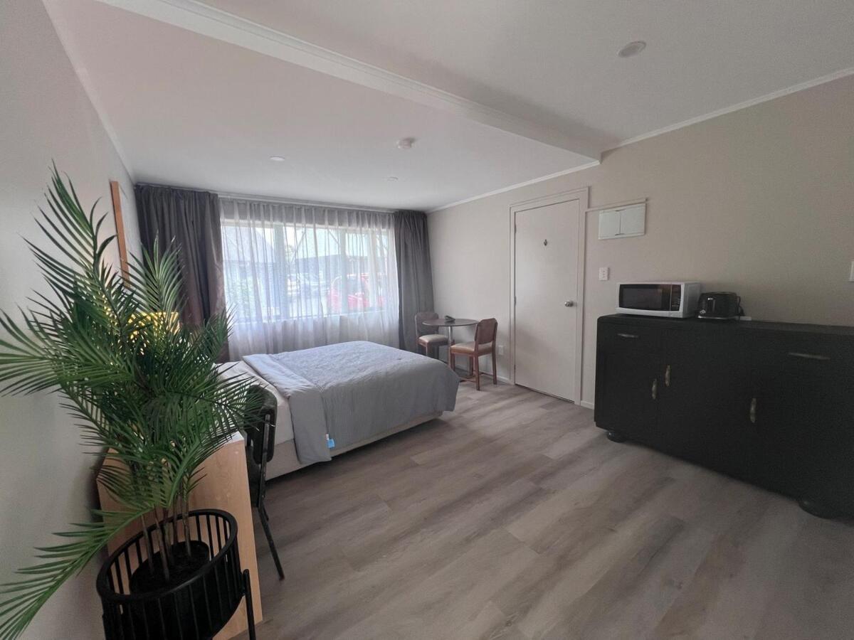 Cozy Ensuite With Amenities & Private Entrance Auckland