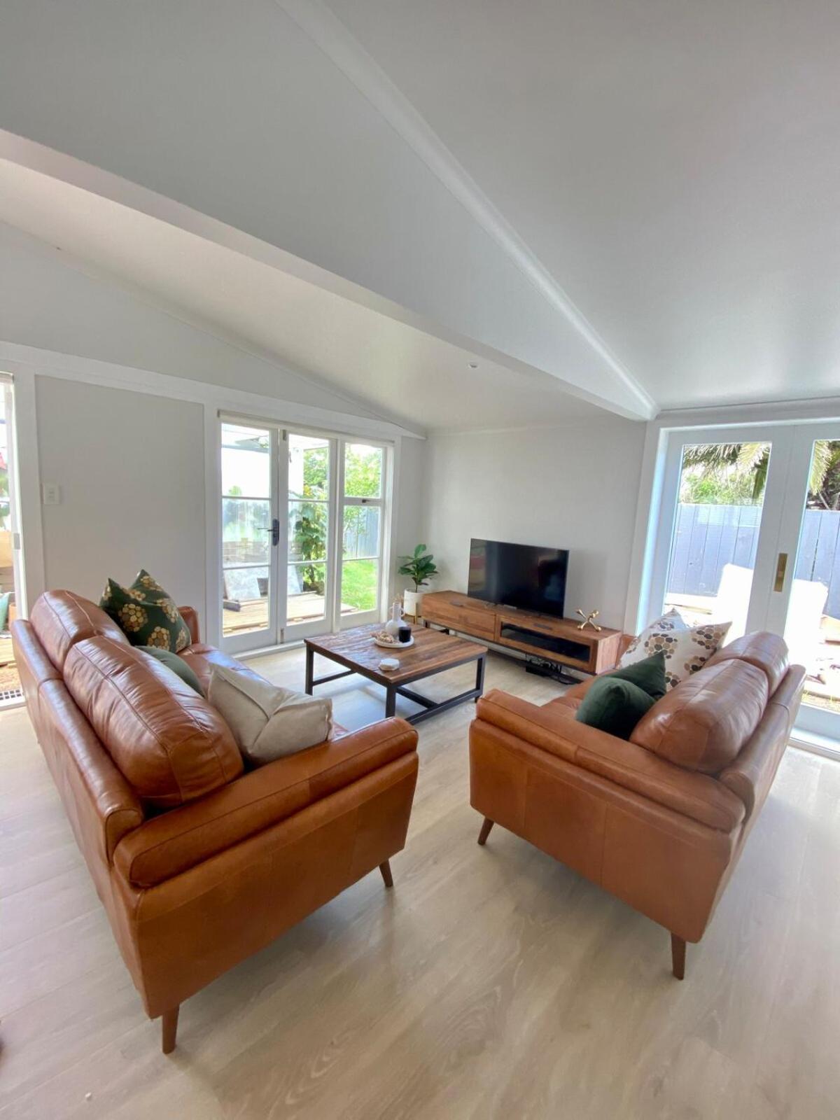 Newly Renovated 2 Bed
