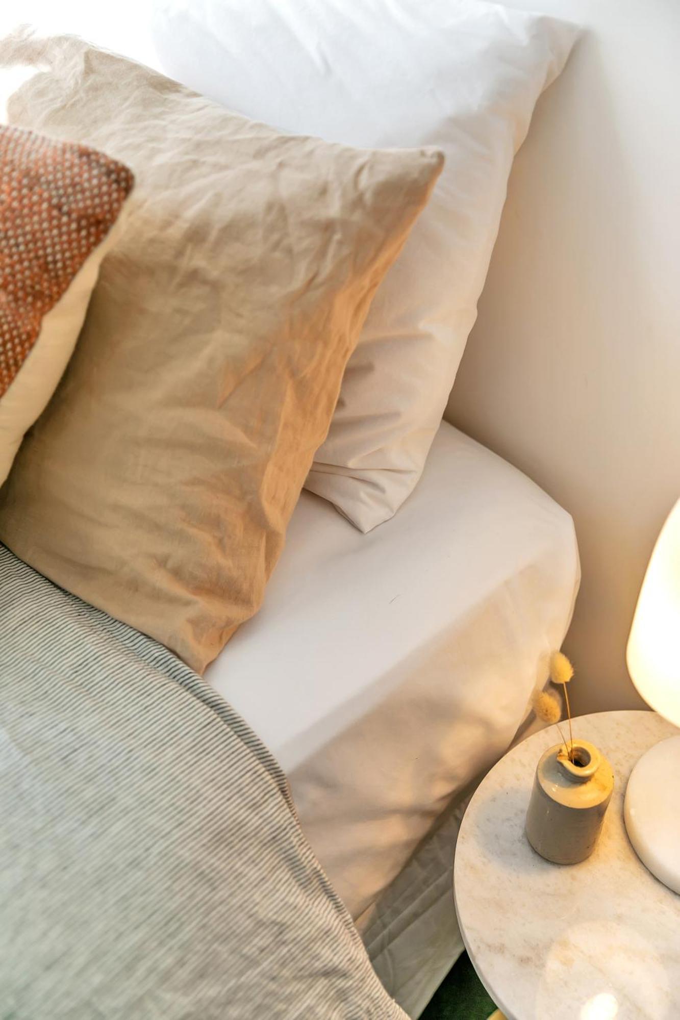 Apartment Stylish Retreat With Views In Cbd Auckland