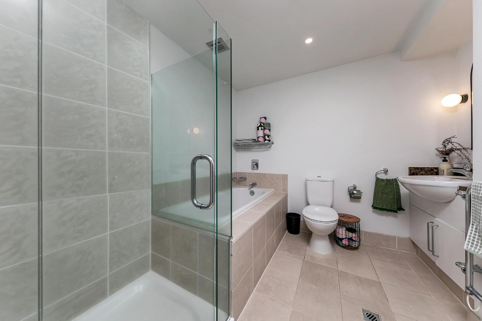 Fabulous With Stunning Ocean Views *