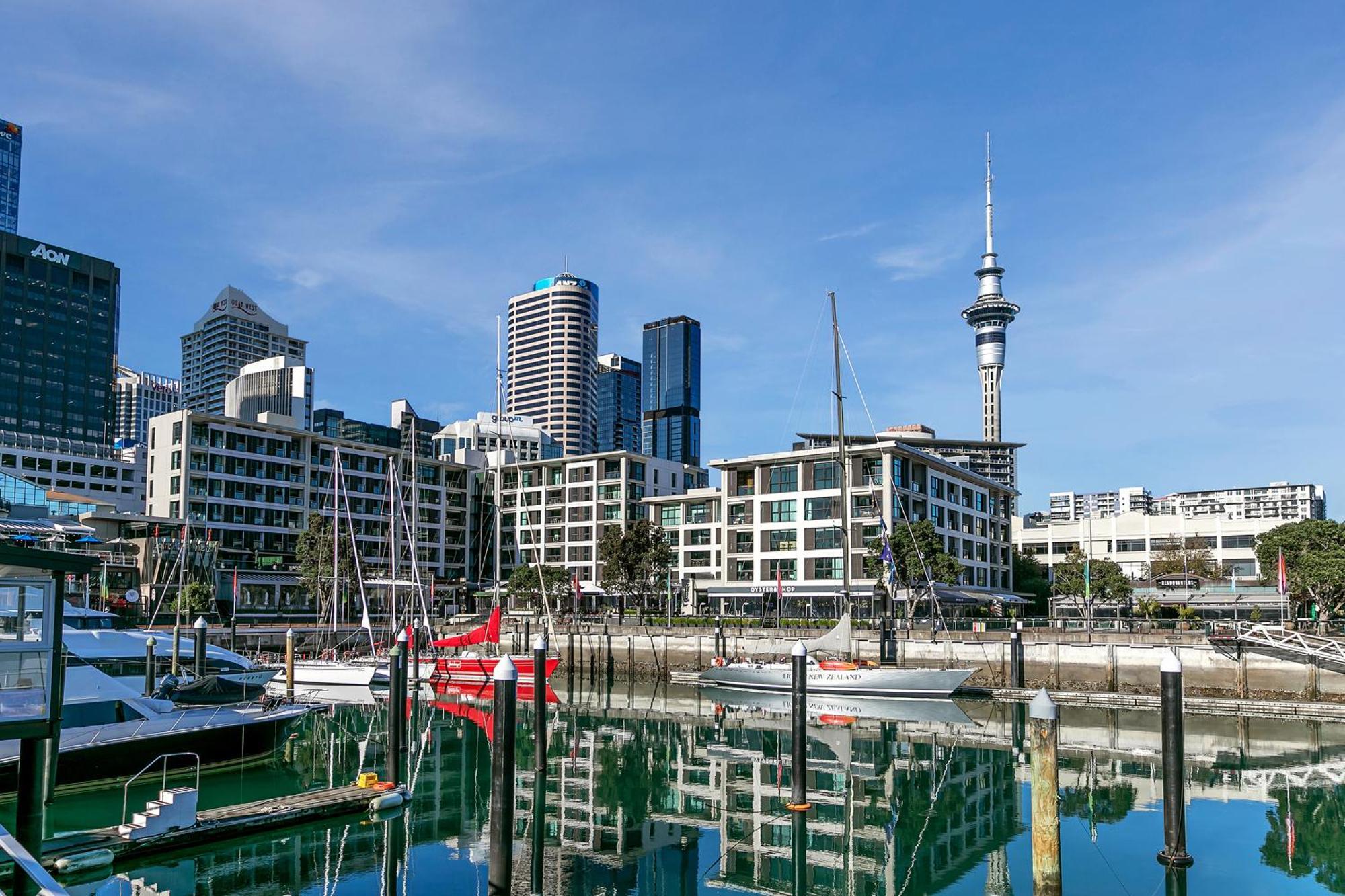 Fabulous With Stunning Ocean Views * Auckland