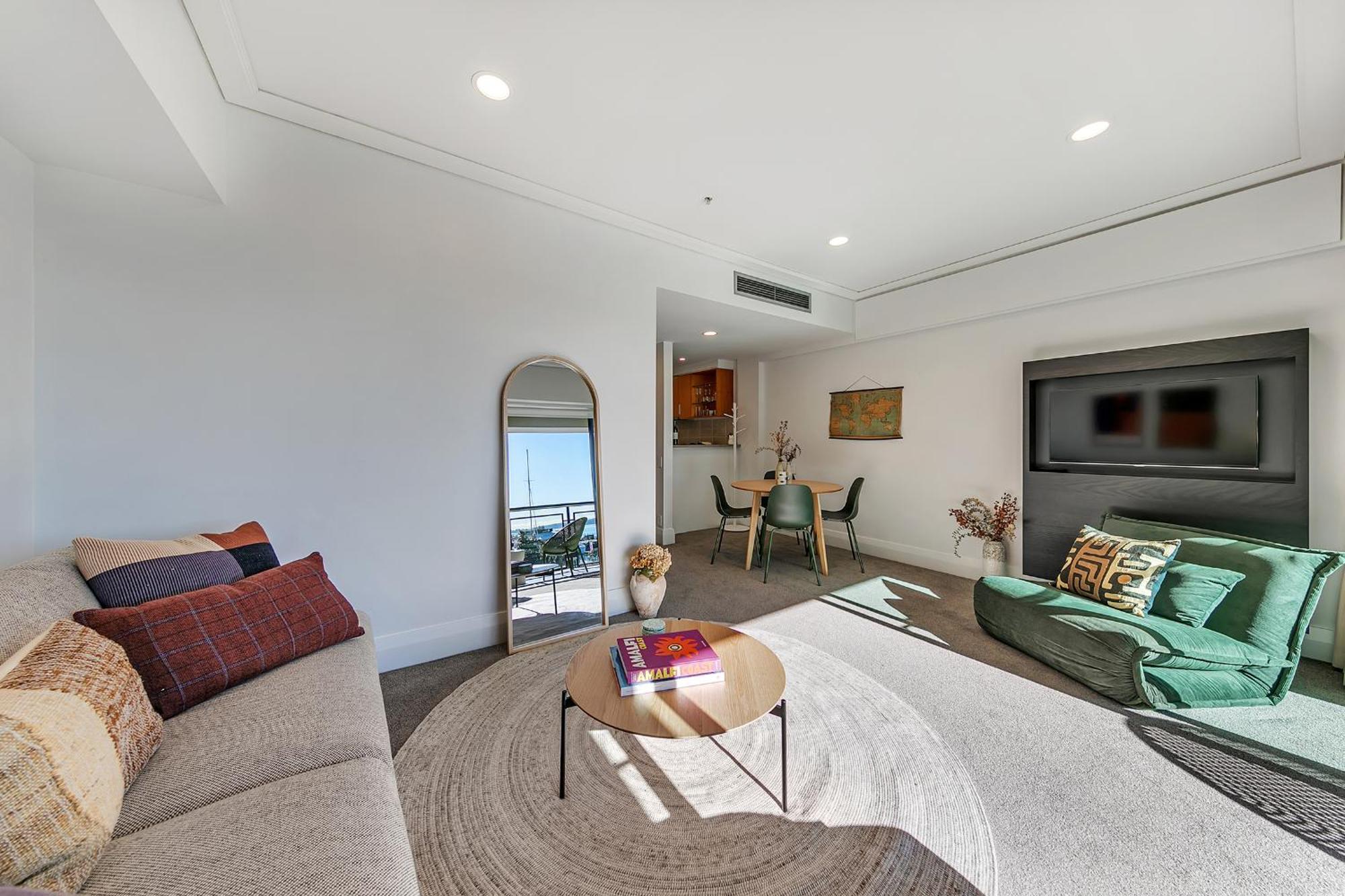 Apartment Fabulous With Stunning Ocean Views *