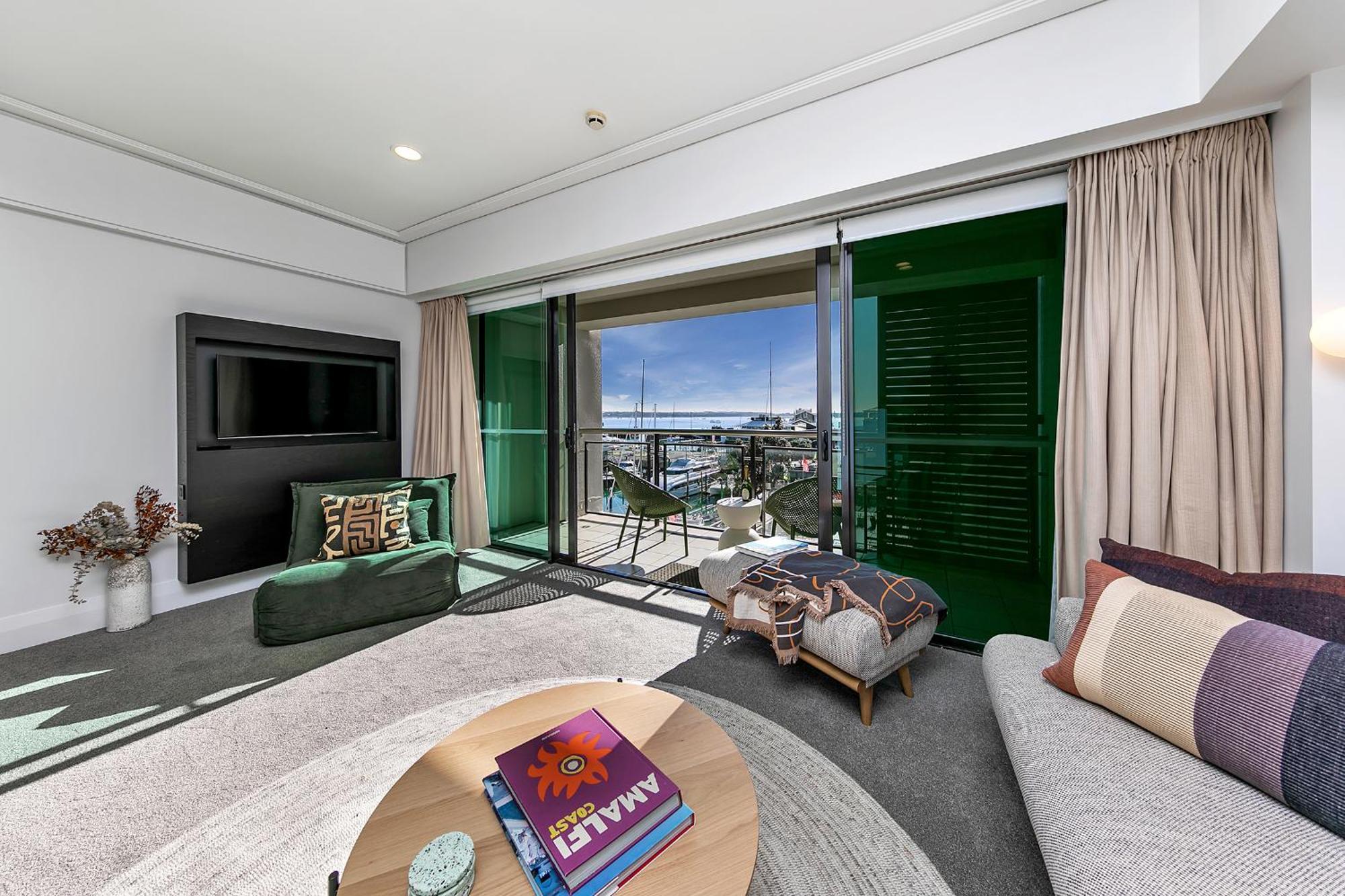 Fabulous With Stunning Ocean Views *