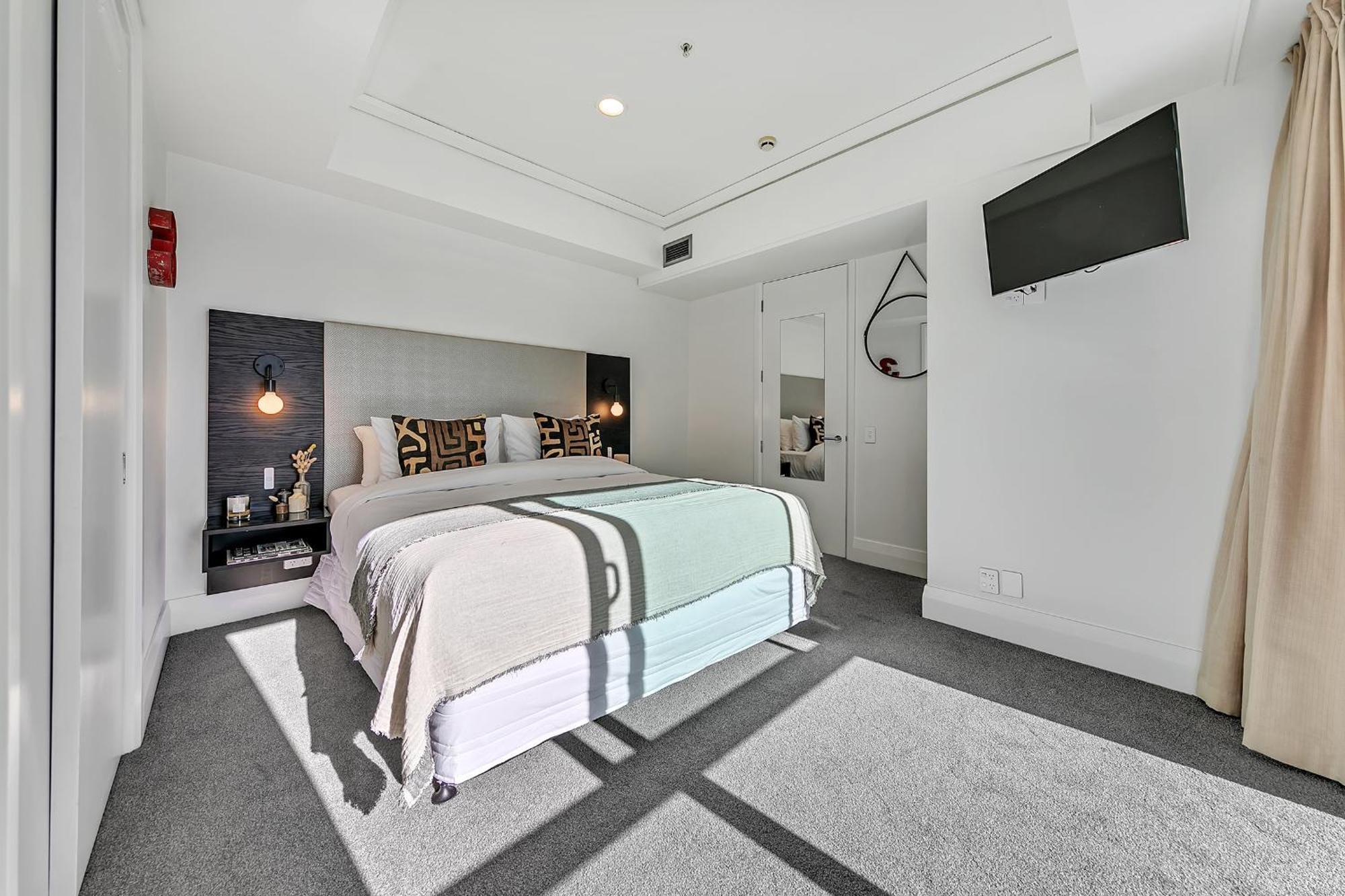 Fabulous With Stunning Ocean Views
