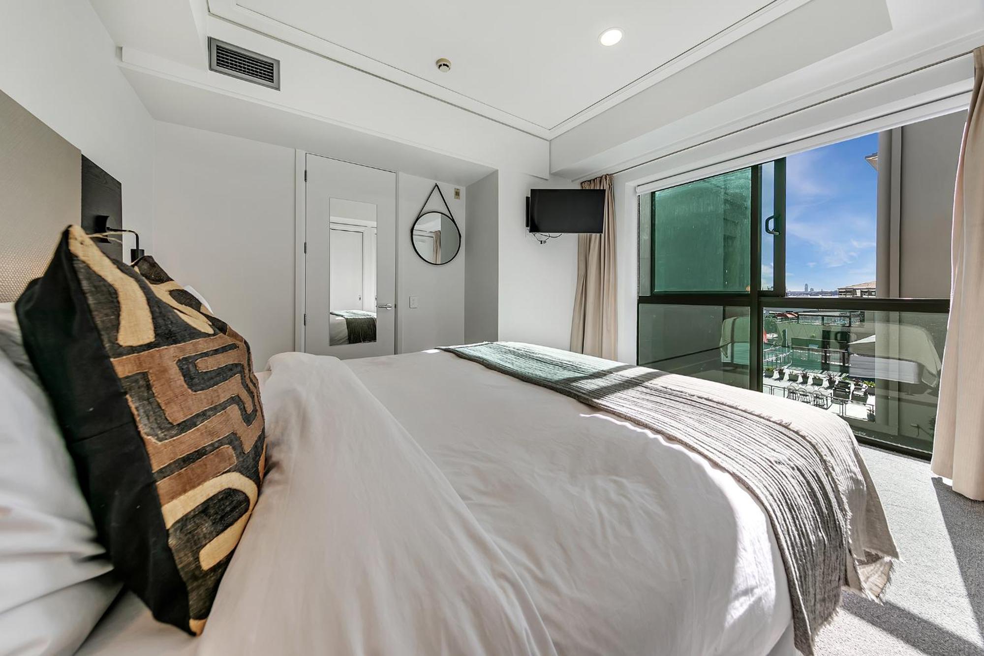 Apartment Fabulous With Stunning Ocean Views *