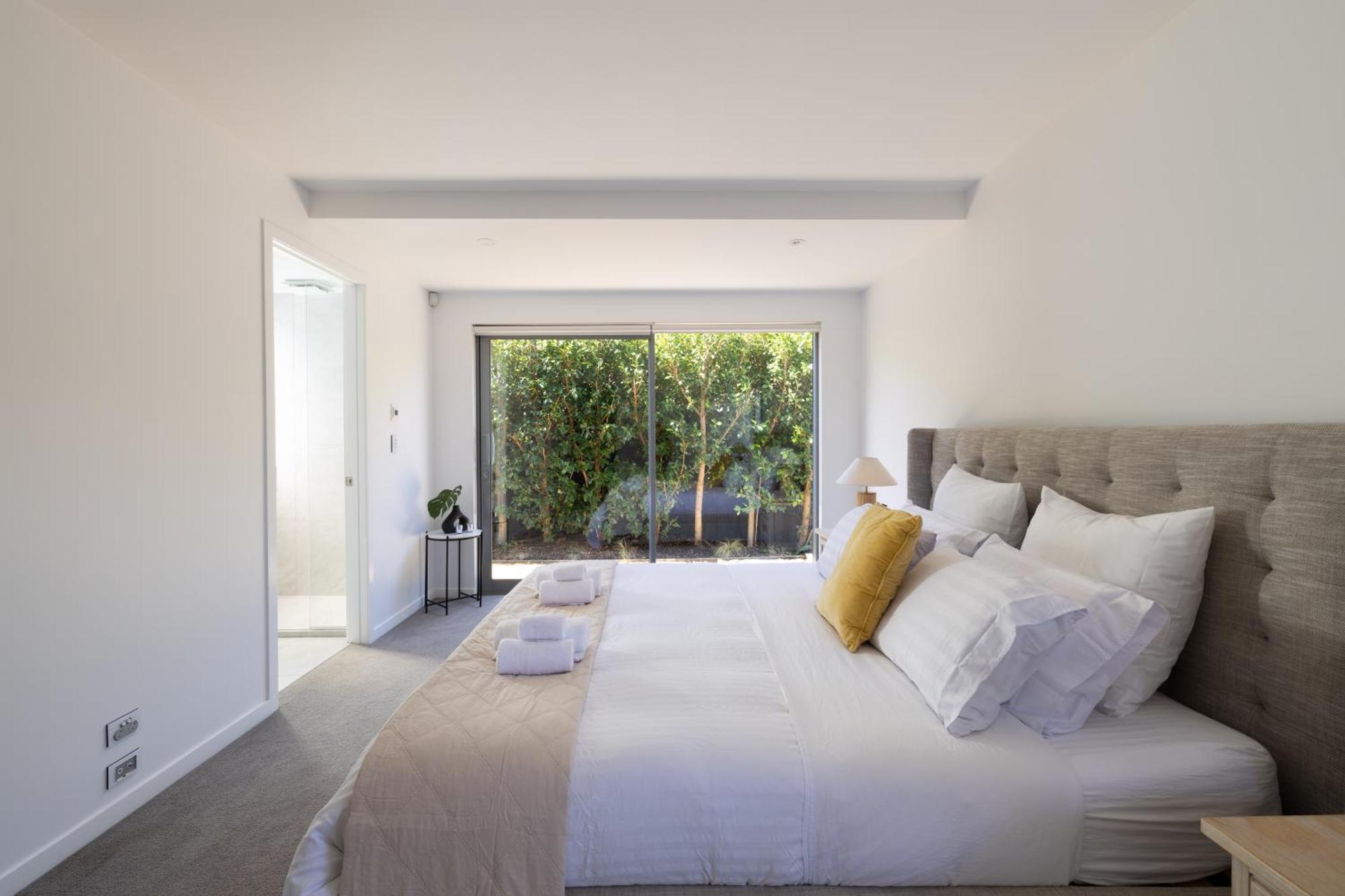 Villa Bliss-modern Luxury At Kohimarama Auckland