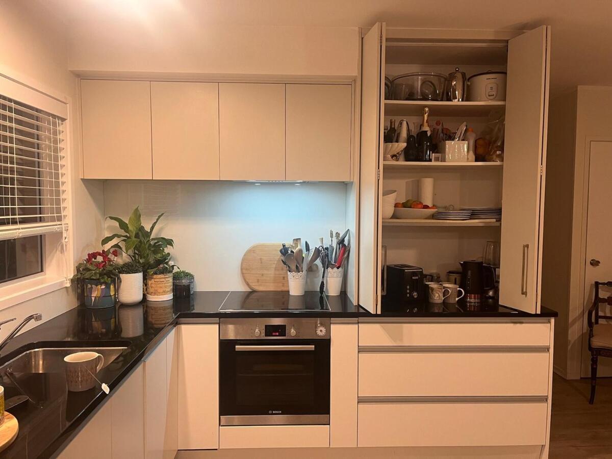 On The Block Minimum Four Nights Apartment *