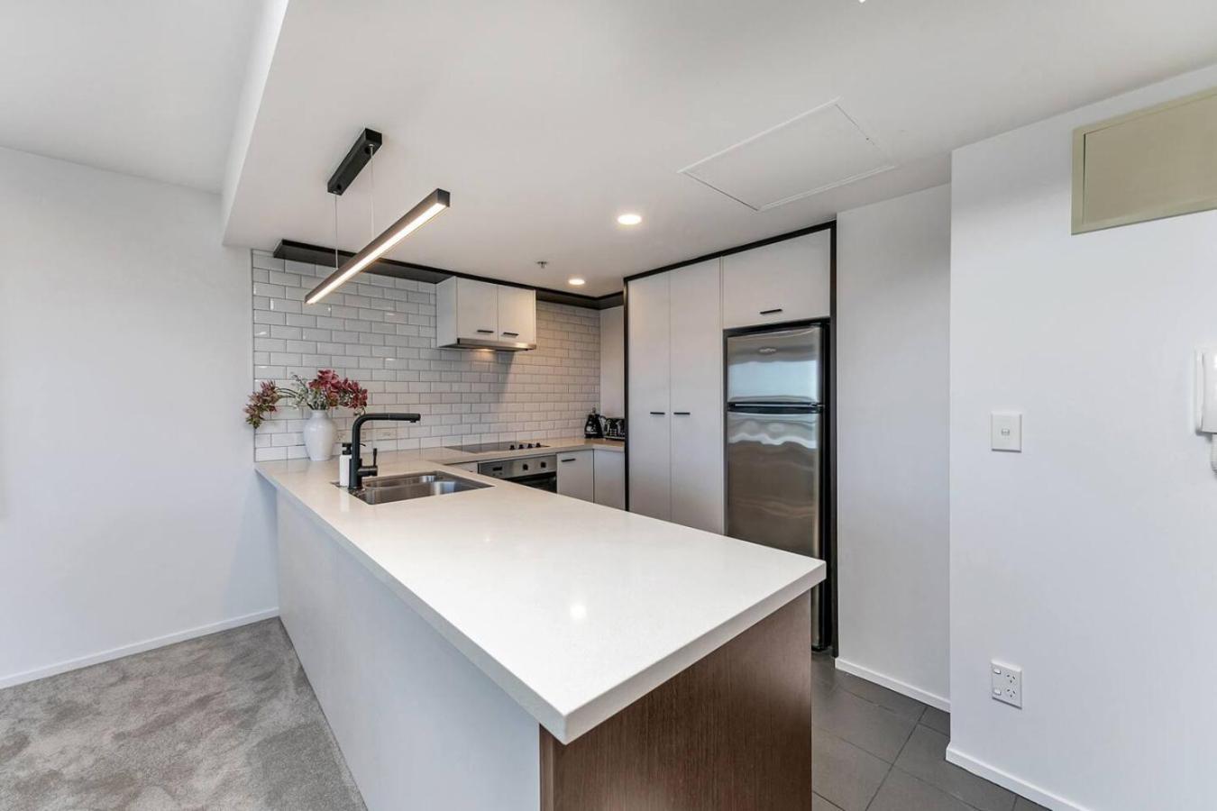 Apartment Stunner Harbour Views And Carpark