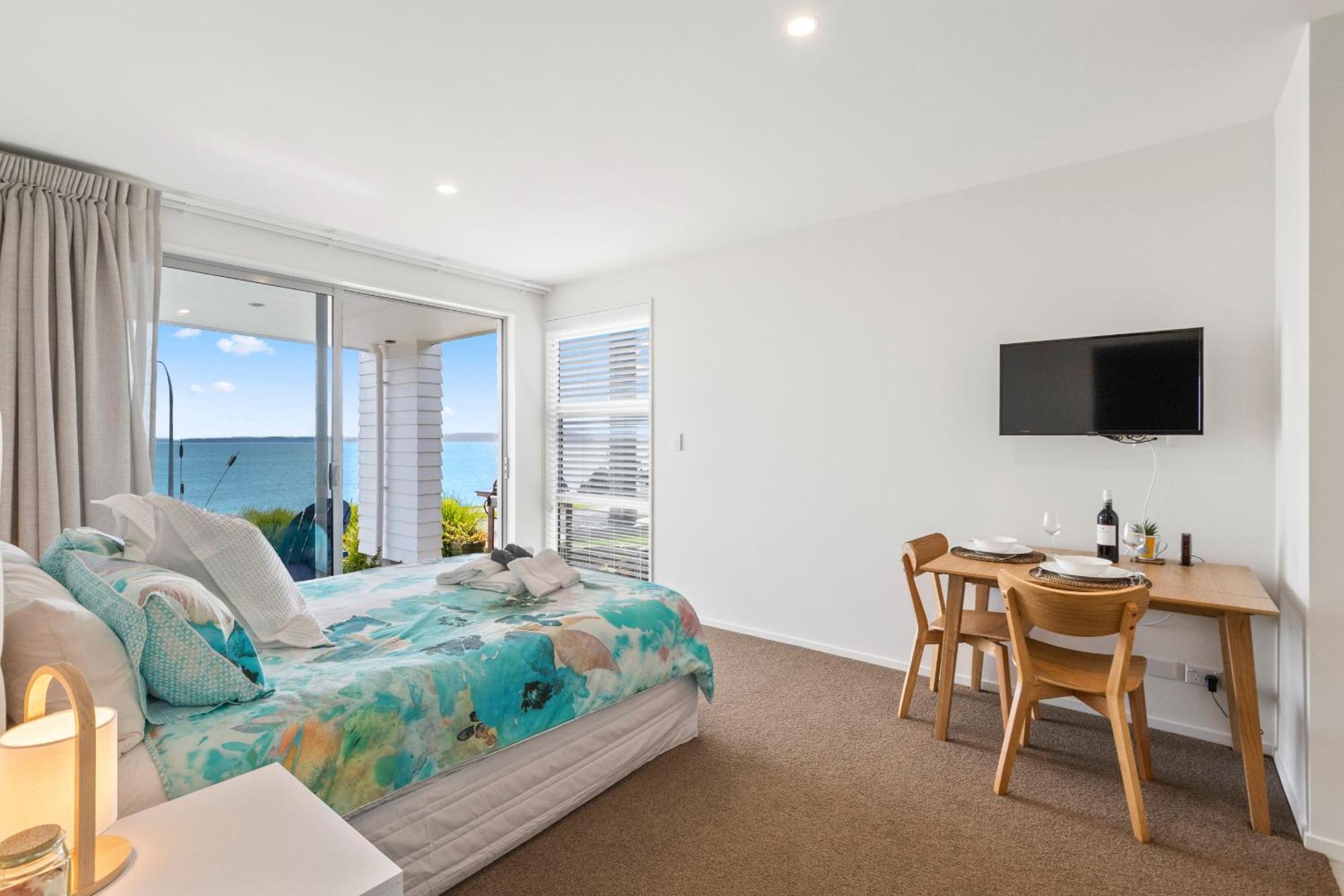 Maraetai Couples Retreat - Omana Auckland
