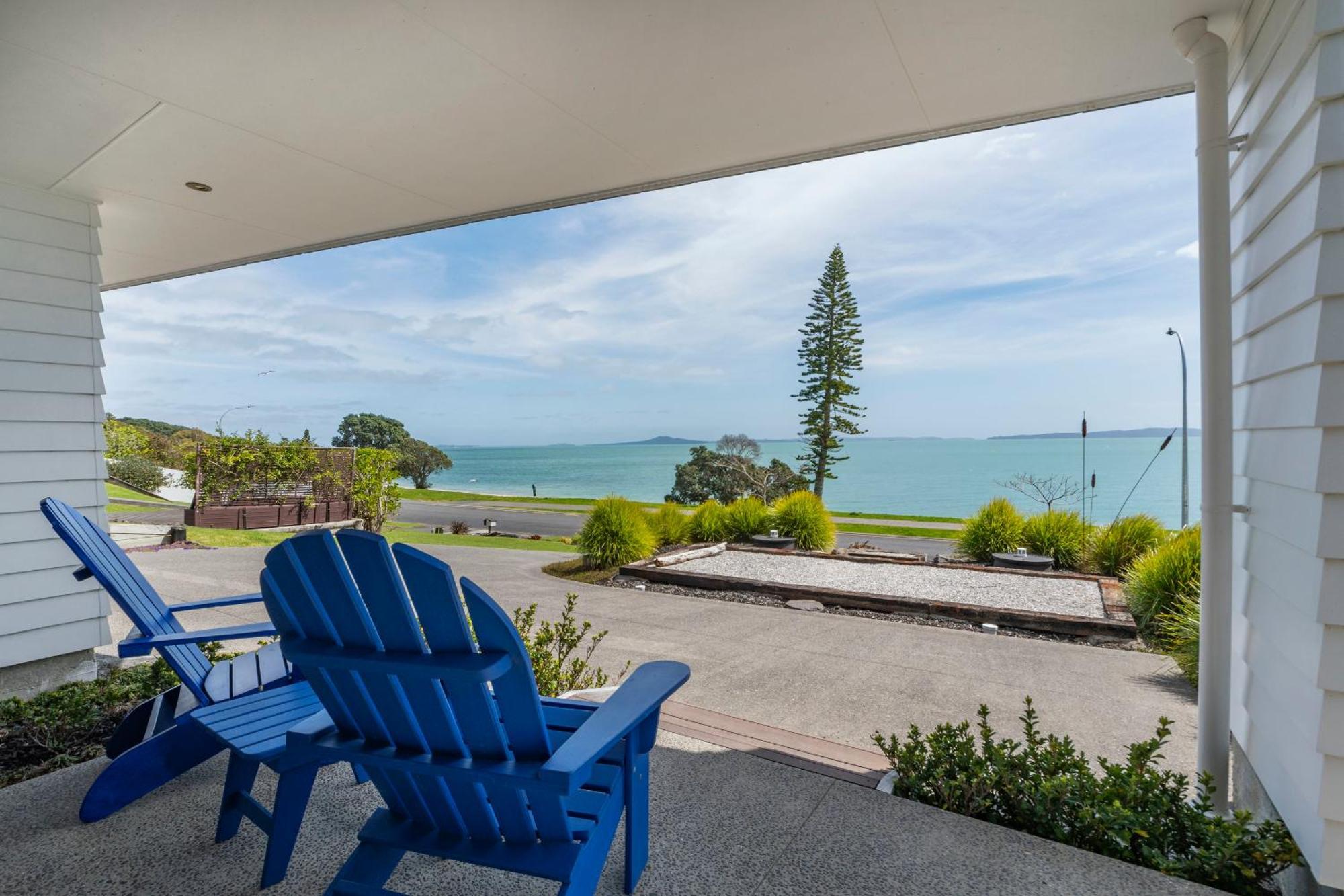 Maraetai Couples Retreat - Omana Auckland