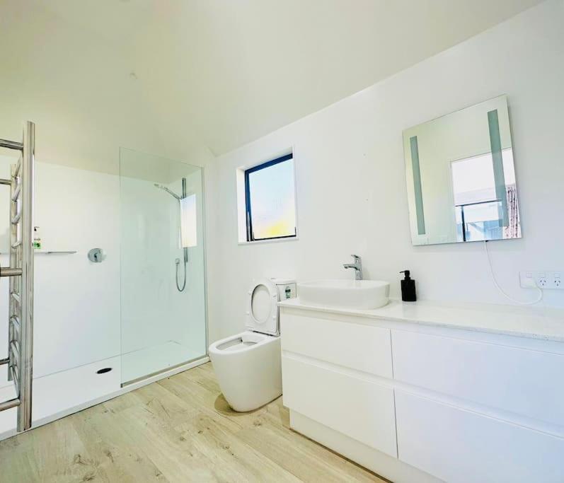 Spacious Mission Bay 100m To The Beach, Seaview, Private Garden, Netflix Auckland