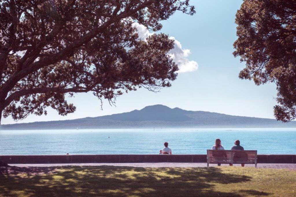Spacious Mission Bay 100m To The Beach, Seaview, Private Garden, Netflix *
