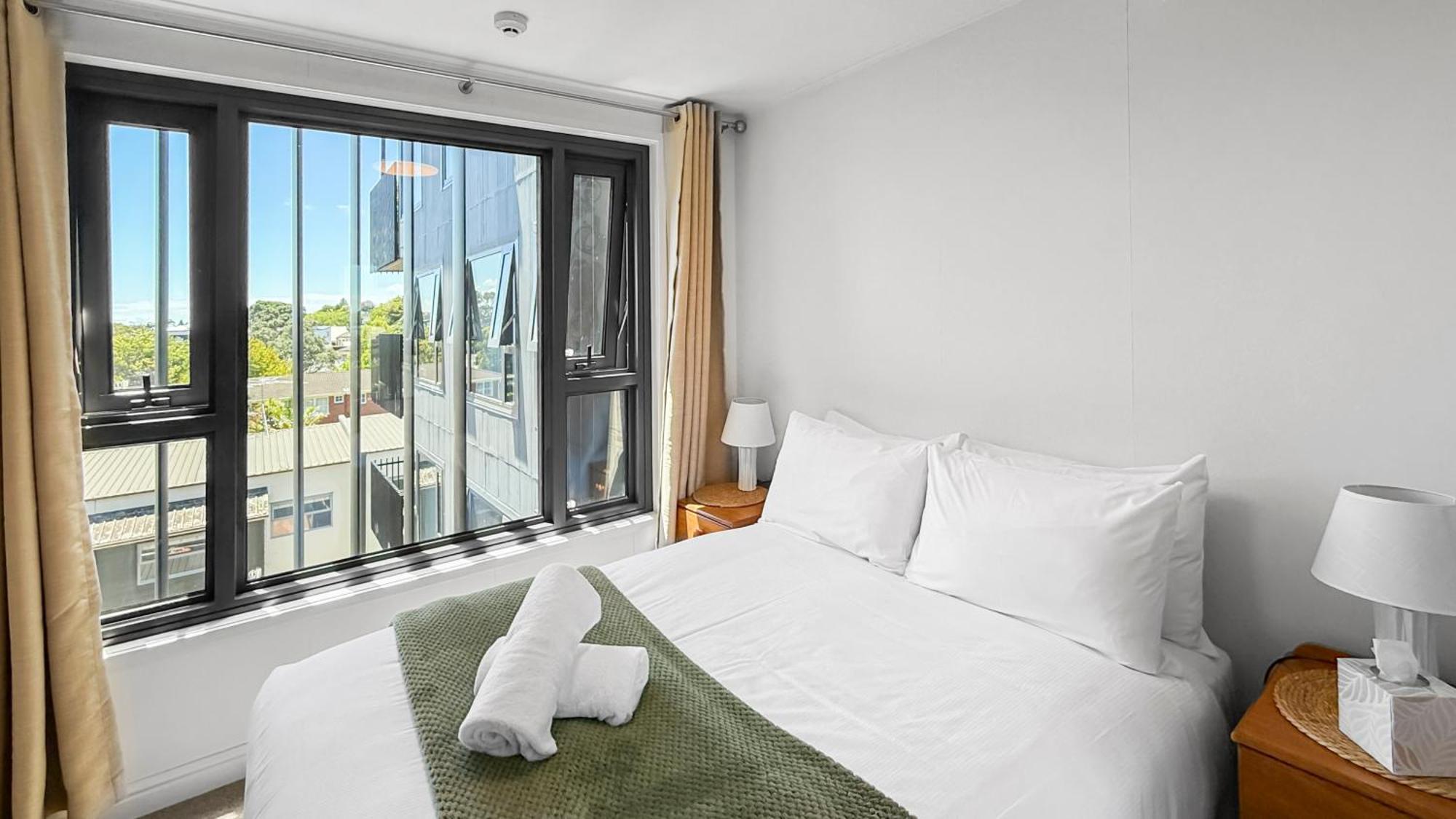 Epsom Luxury L Newly Built L Amazing 2bed *