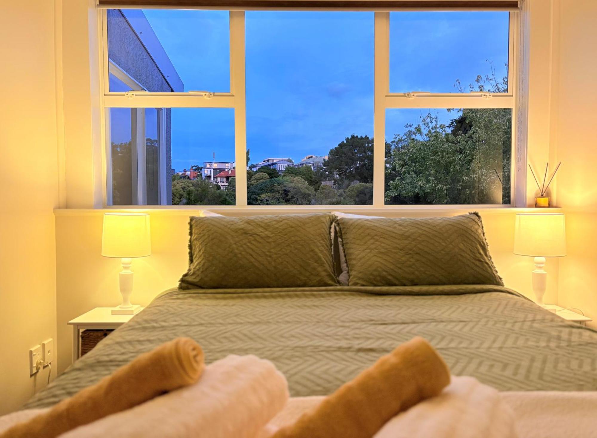 Spacious & Secluded Bush-view In Kohimarama Guest house *