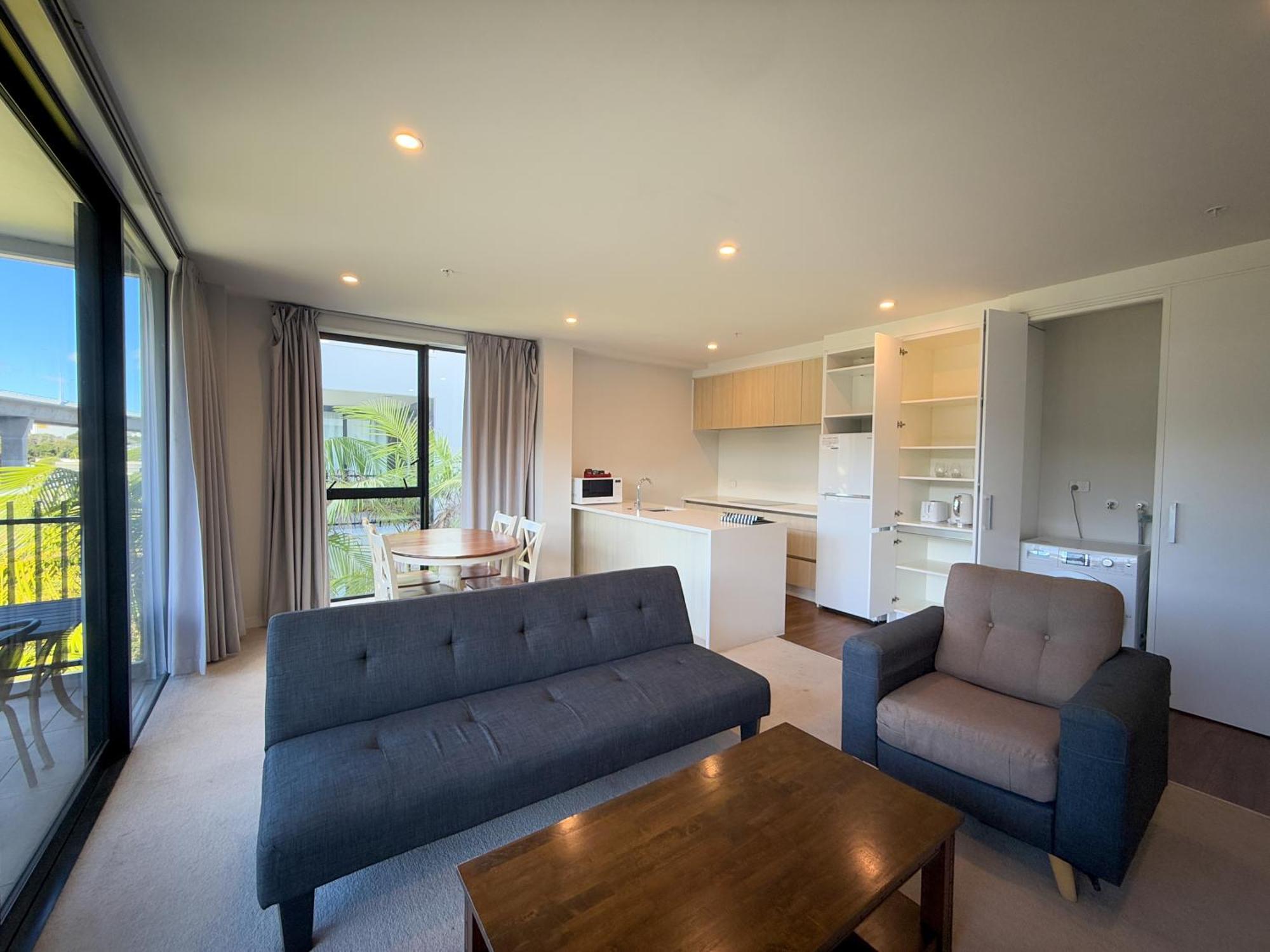 Apartment Epsom Retreat 2b With Balcony Free Parking