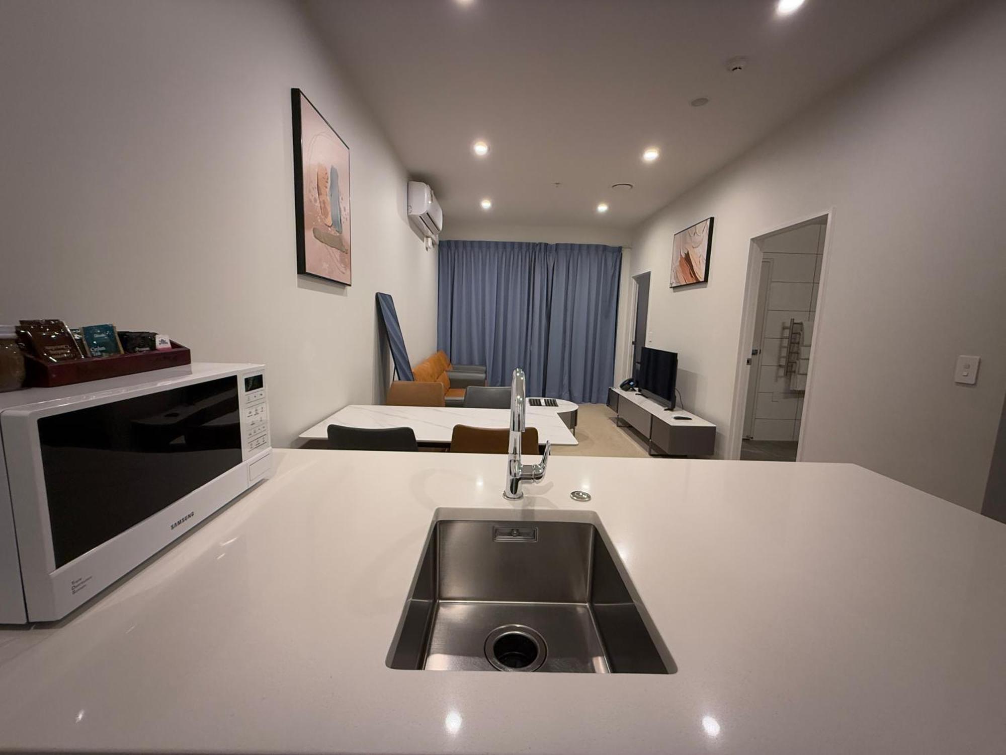 Epsom Retreat 2b With Balcony Free Parking * Auckland