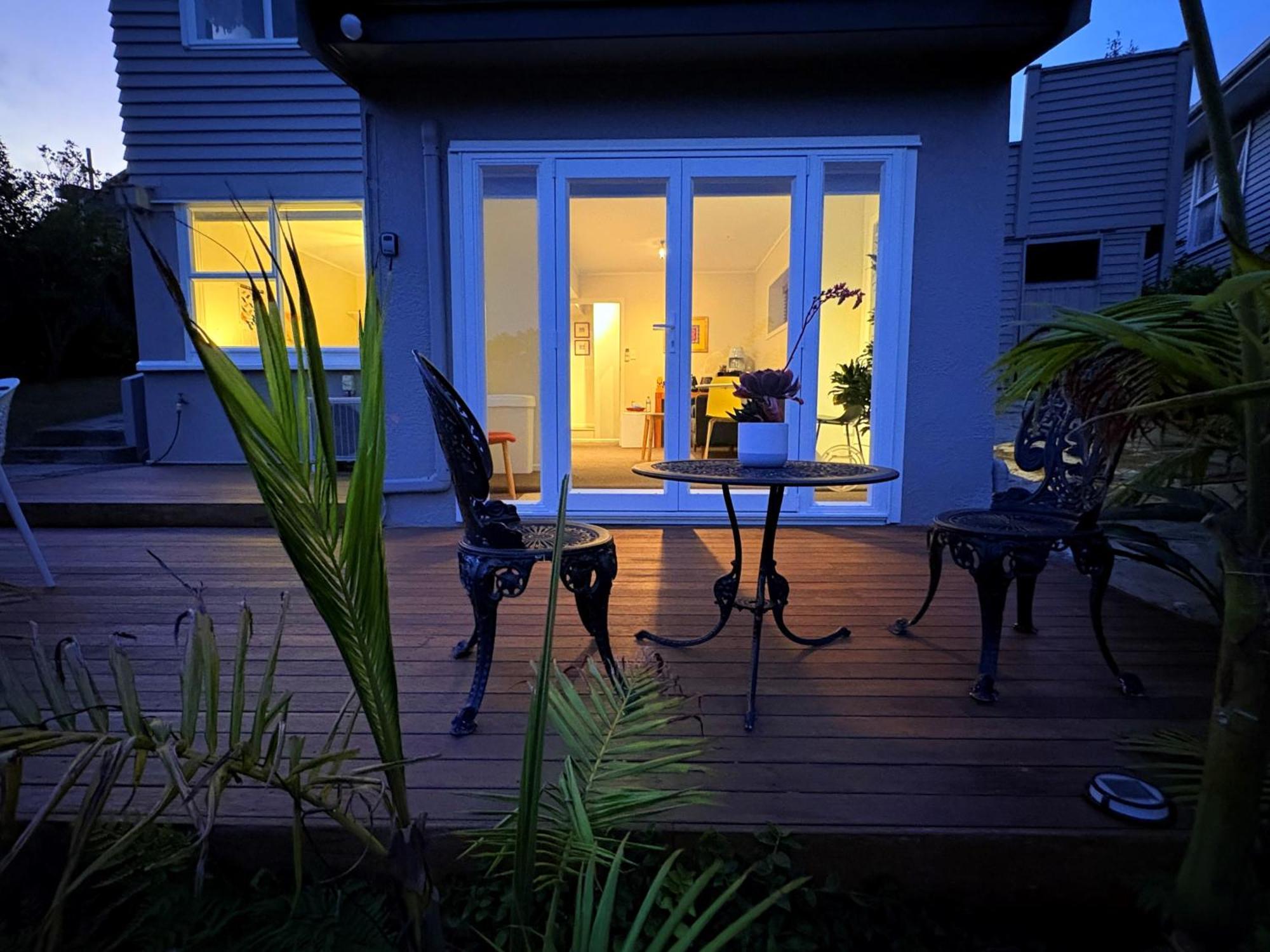 Spacious & Secluded Bush-view In Kohimarama Casa de hóspedes Auckland