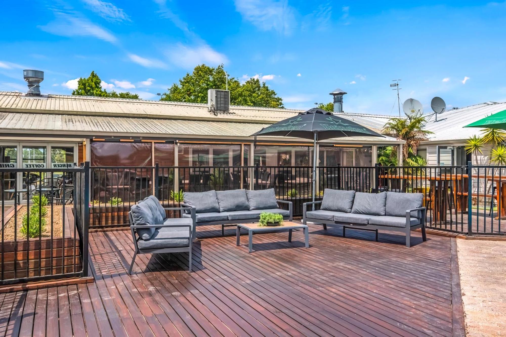 Hotel Poenamo Auckland