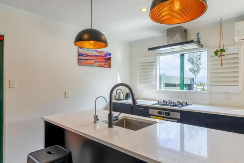 Hidden Gem In The Heart Of Bustling Kingsland! Holiday home