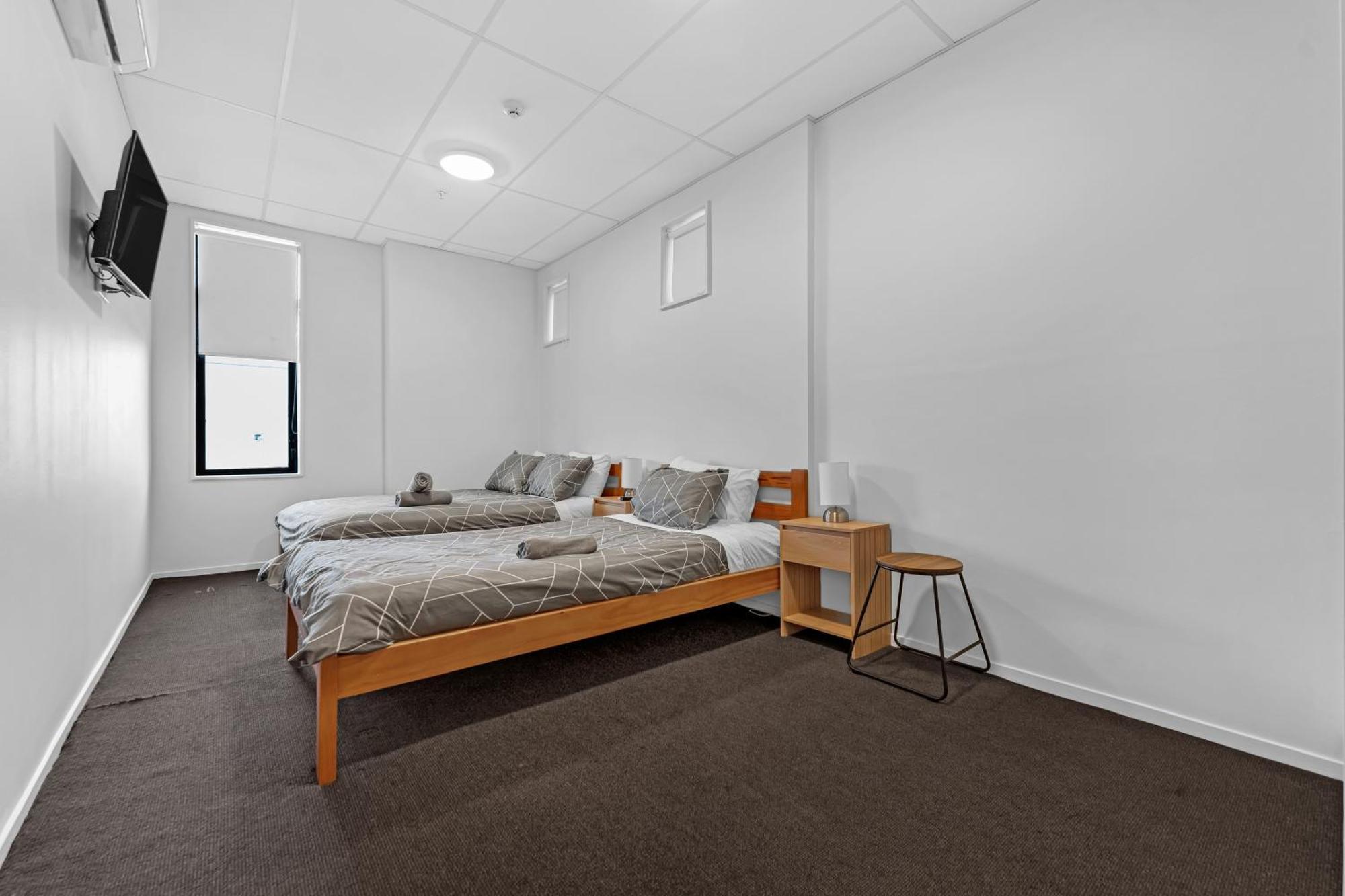 Capsule hotel Onehunga
