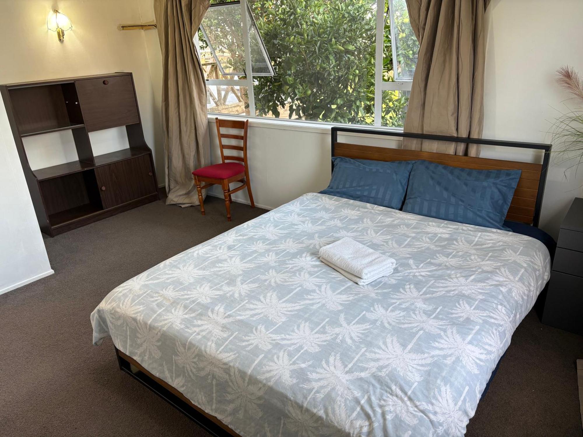 Cheap In New Lynn Homestay *