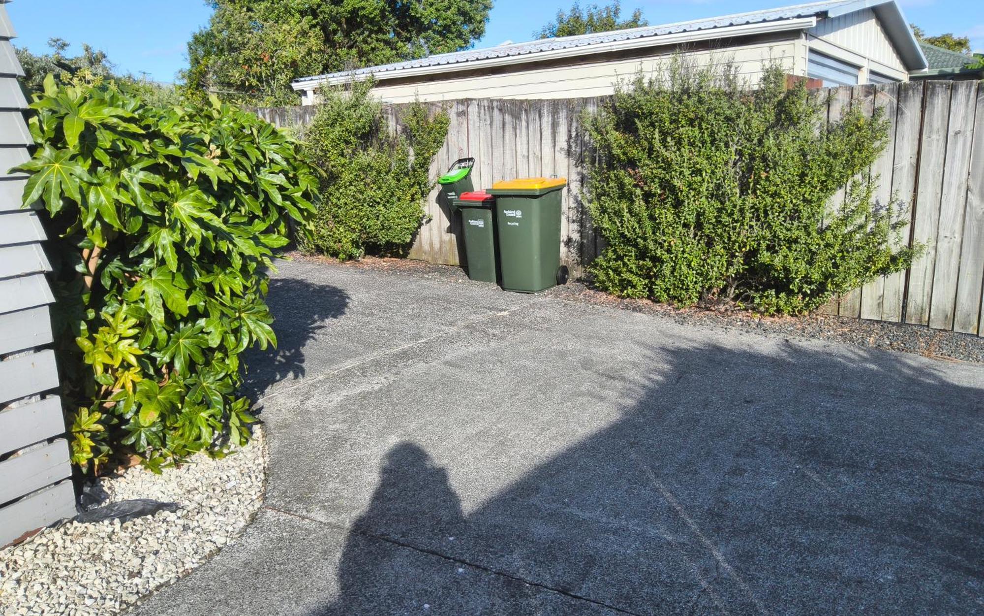 Small Private Self-contained Unit Guest house *