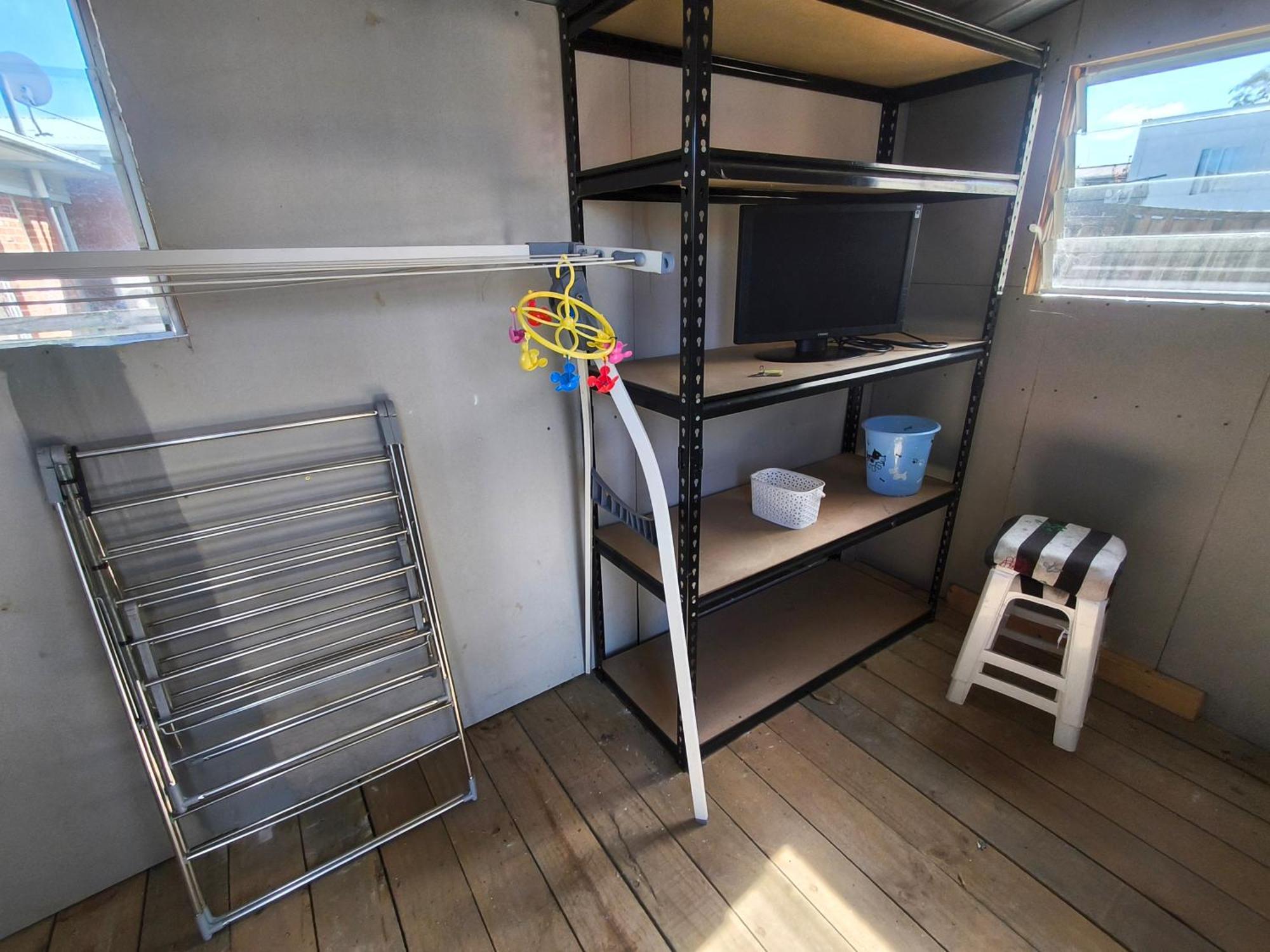 Small Private Self-contained Unit Guest house *