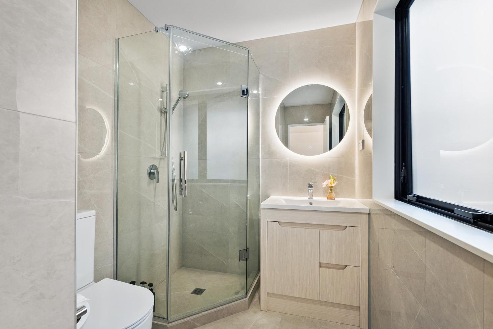 Luxury 4 Bedroom Retreat 4 Bath With 3 Master And Kids' Playroom Villa Auckland