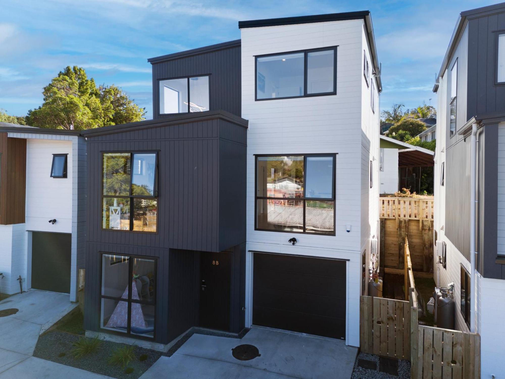 Luxury 4 Bedroom Retreat 4 Bath With 3 Master And Kids' Playroom *