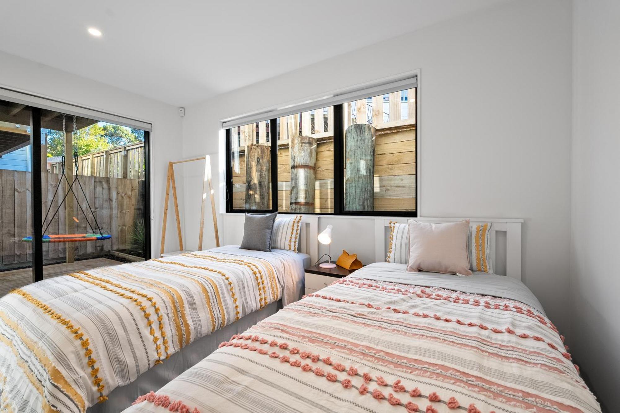 Luxury 4 Bedroom Retreat 4 Bath With 3 Master And Kids' Playroom Villa