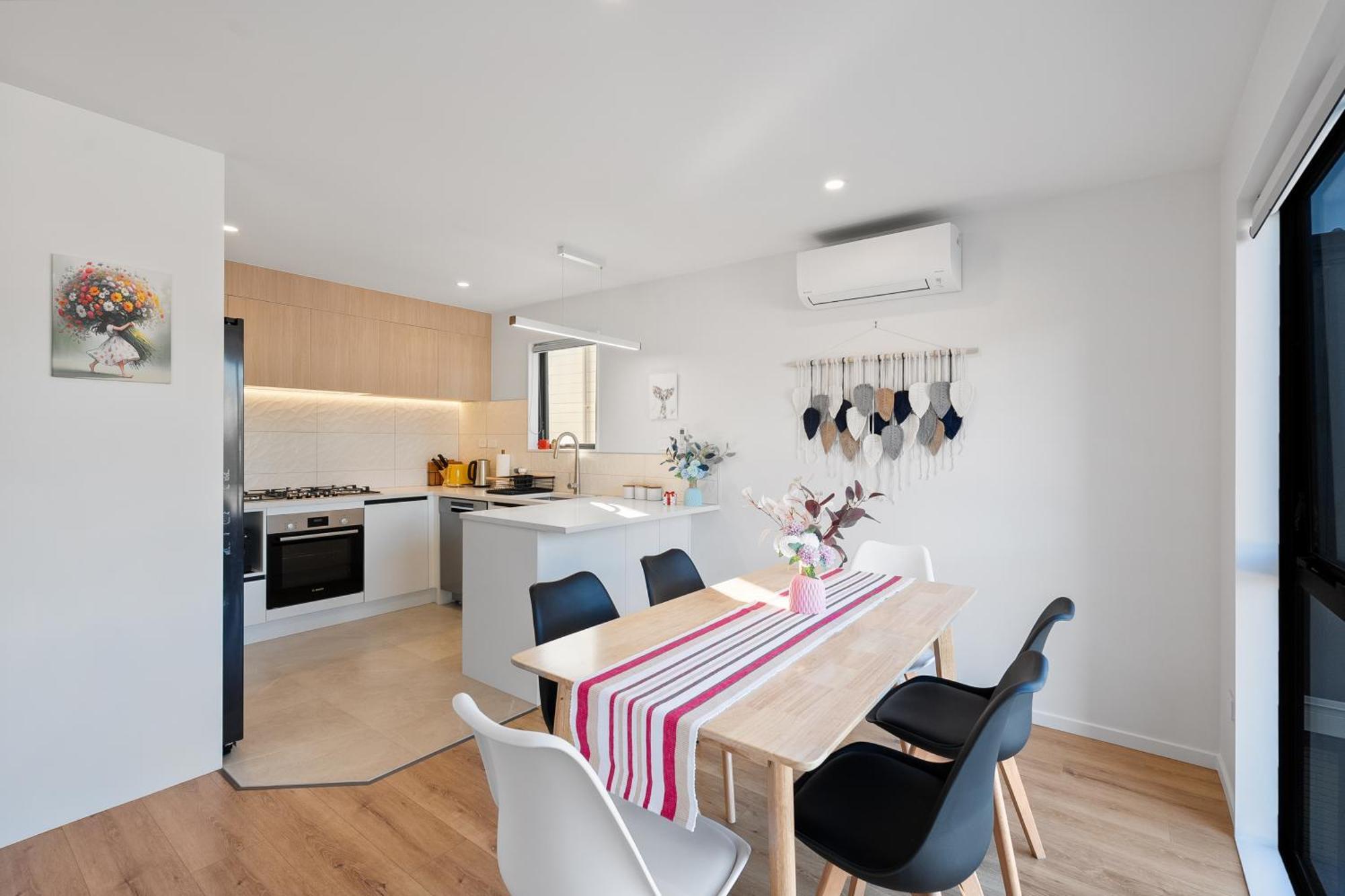 Luxury 4 Bedroom Retreat 4 Bath With 3 Master And Kids' Playroom Villa