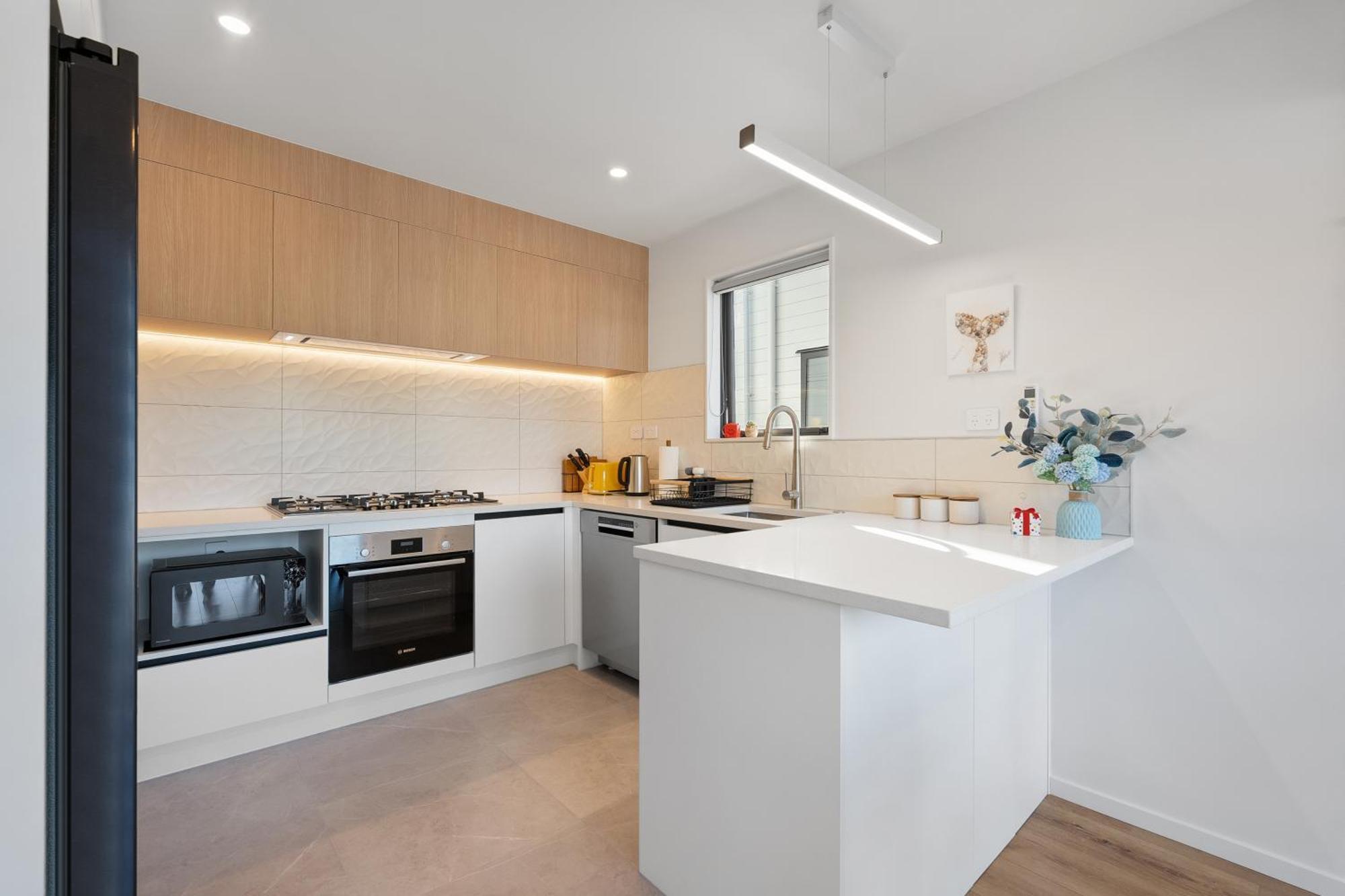 Luxury 4 Bedroom Retreat 4 Bath With 3 Master And Kids' Playroom Auckland