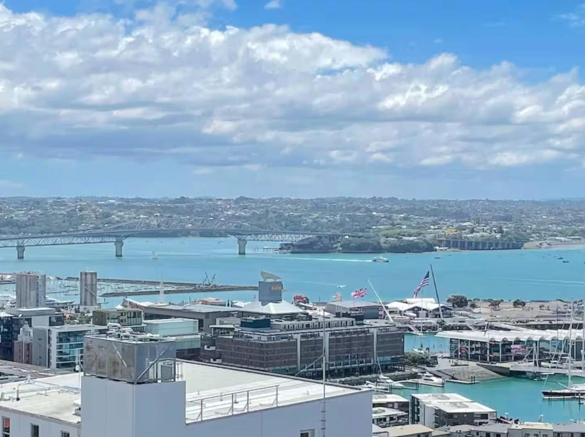 180 Degrees Seaview And Harbor View 2 Bedroom Auckland