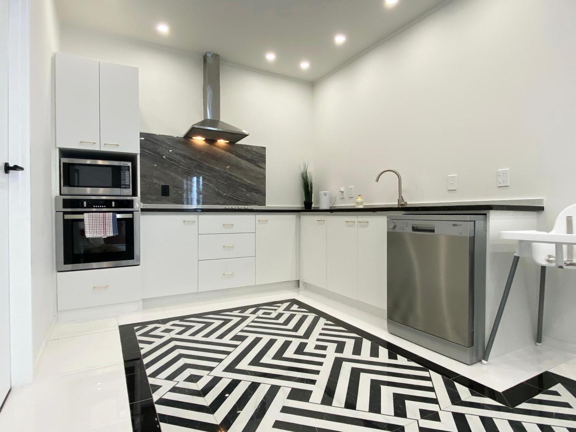 Holiday home 6mins To Airport Large Family House Auckland