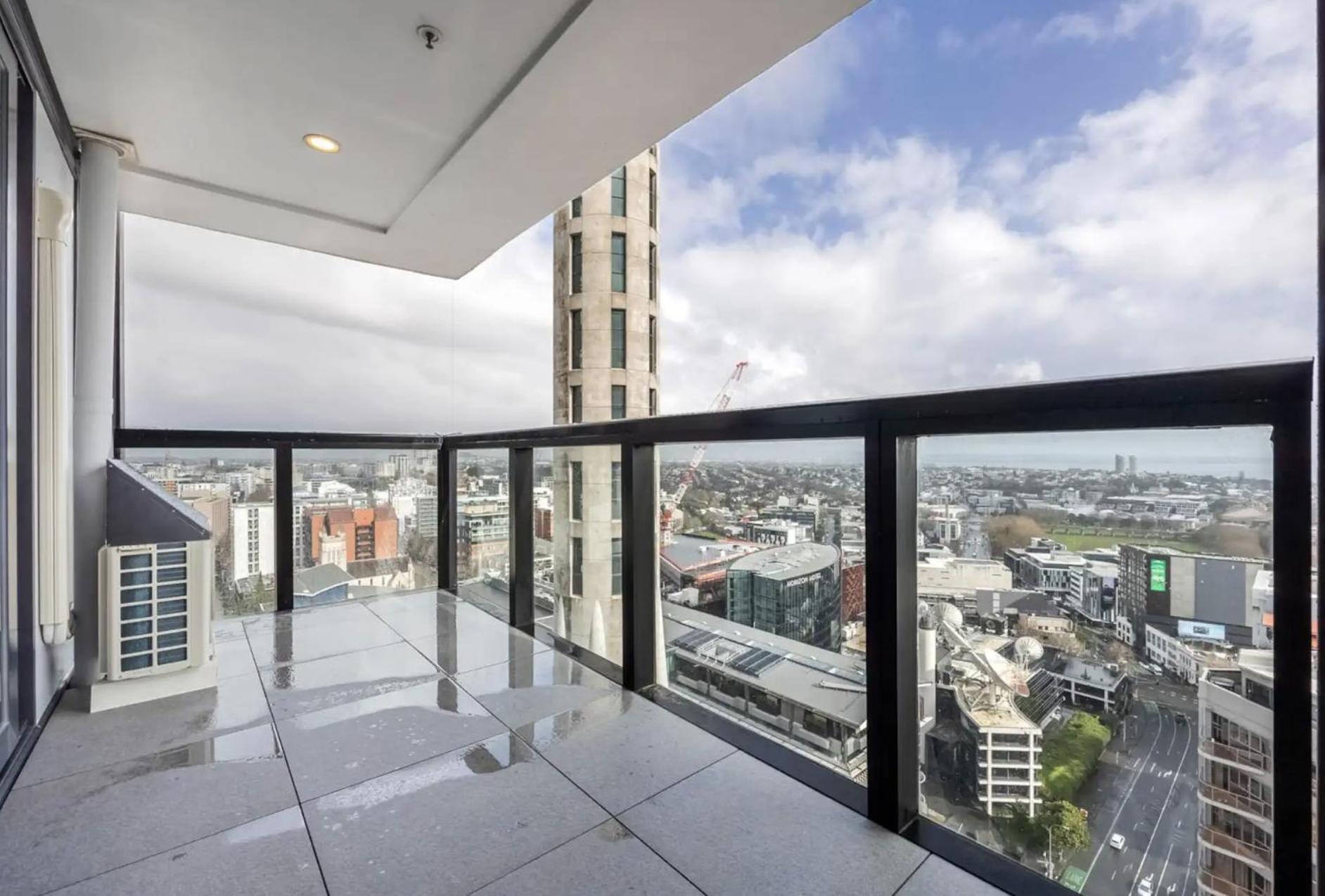 Skytower View And Seaview 2 Bedroom 2 Bathroom