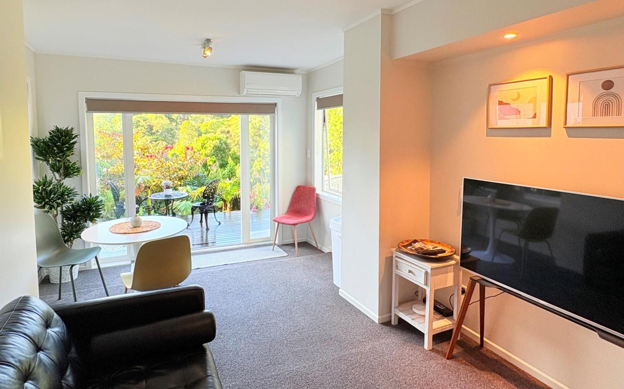 Spacious & Secluded Bush-view In Kohimarama Auckland