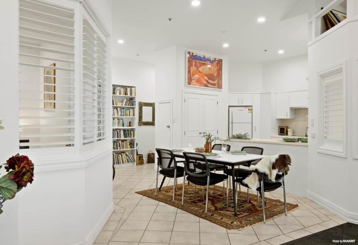 Escape By The Harbour Apartment *