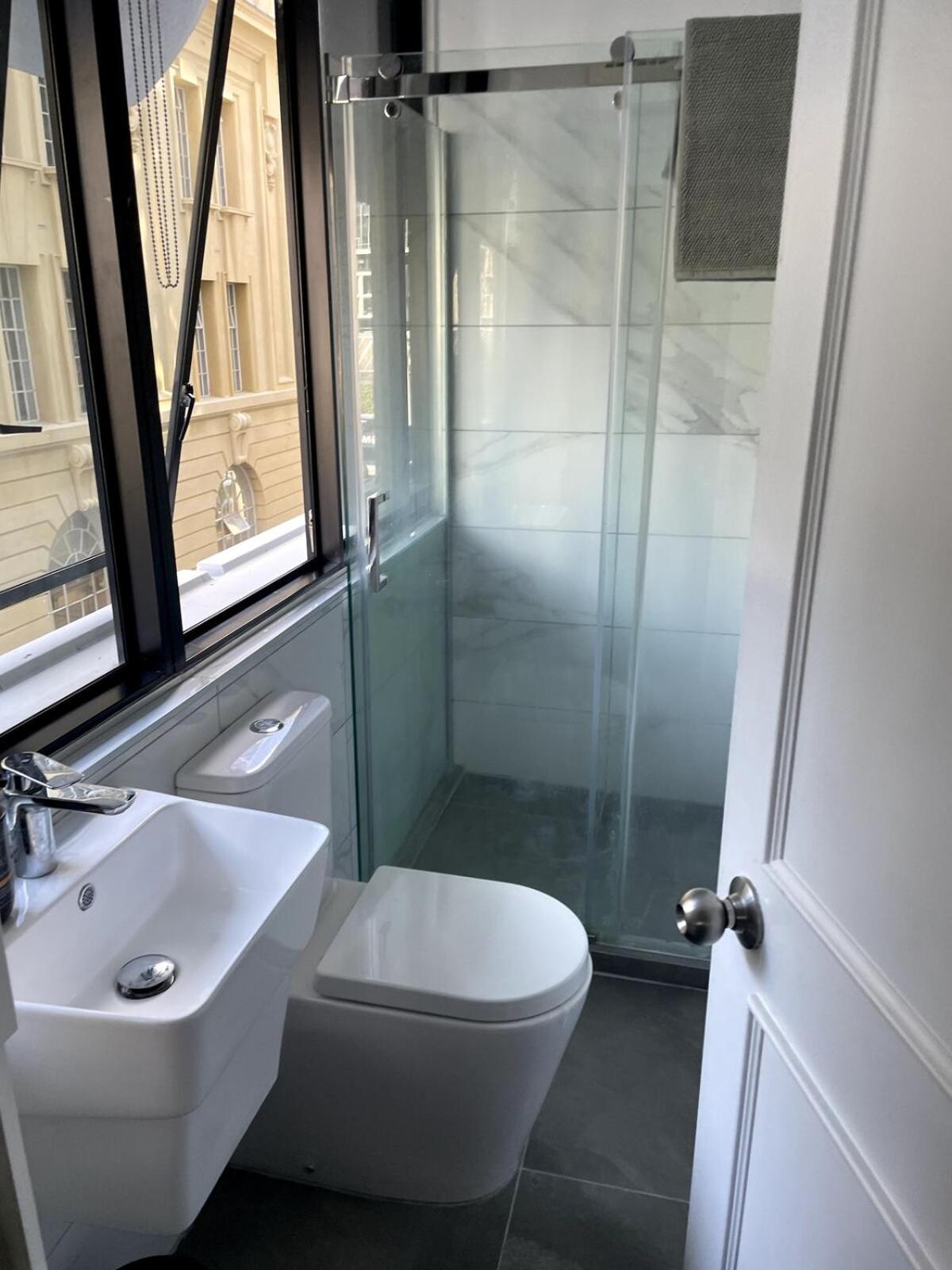 Escape By The Harbour Apartment