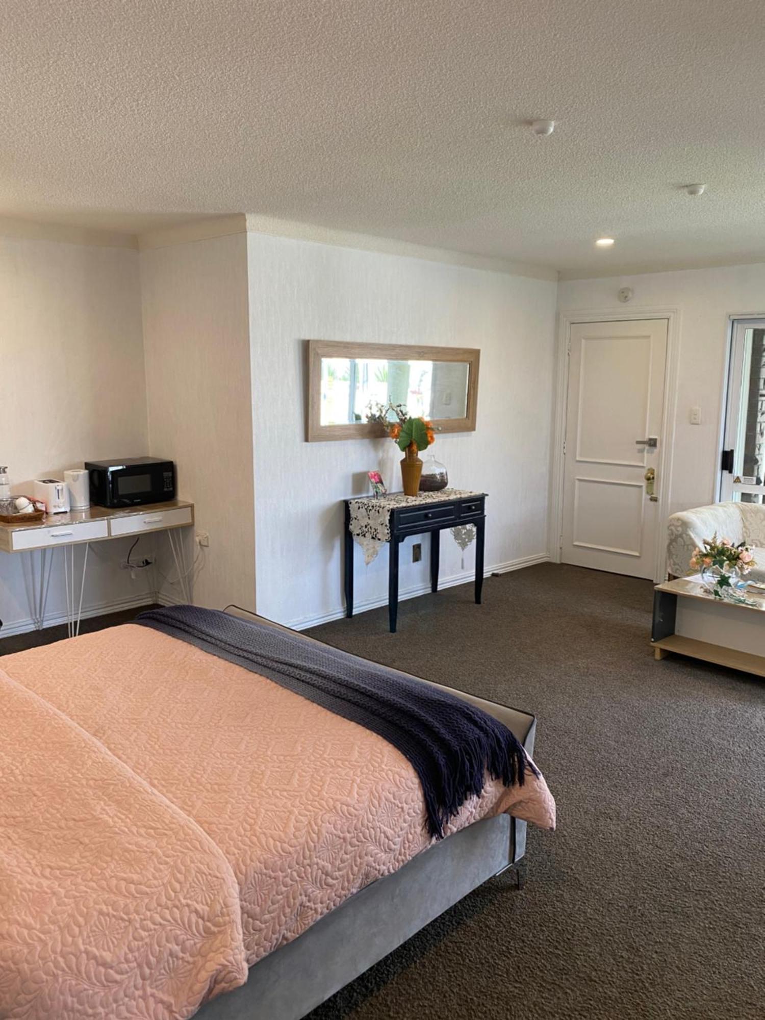 Serenity 2 Guest house