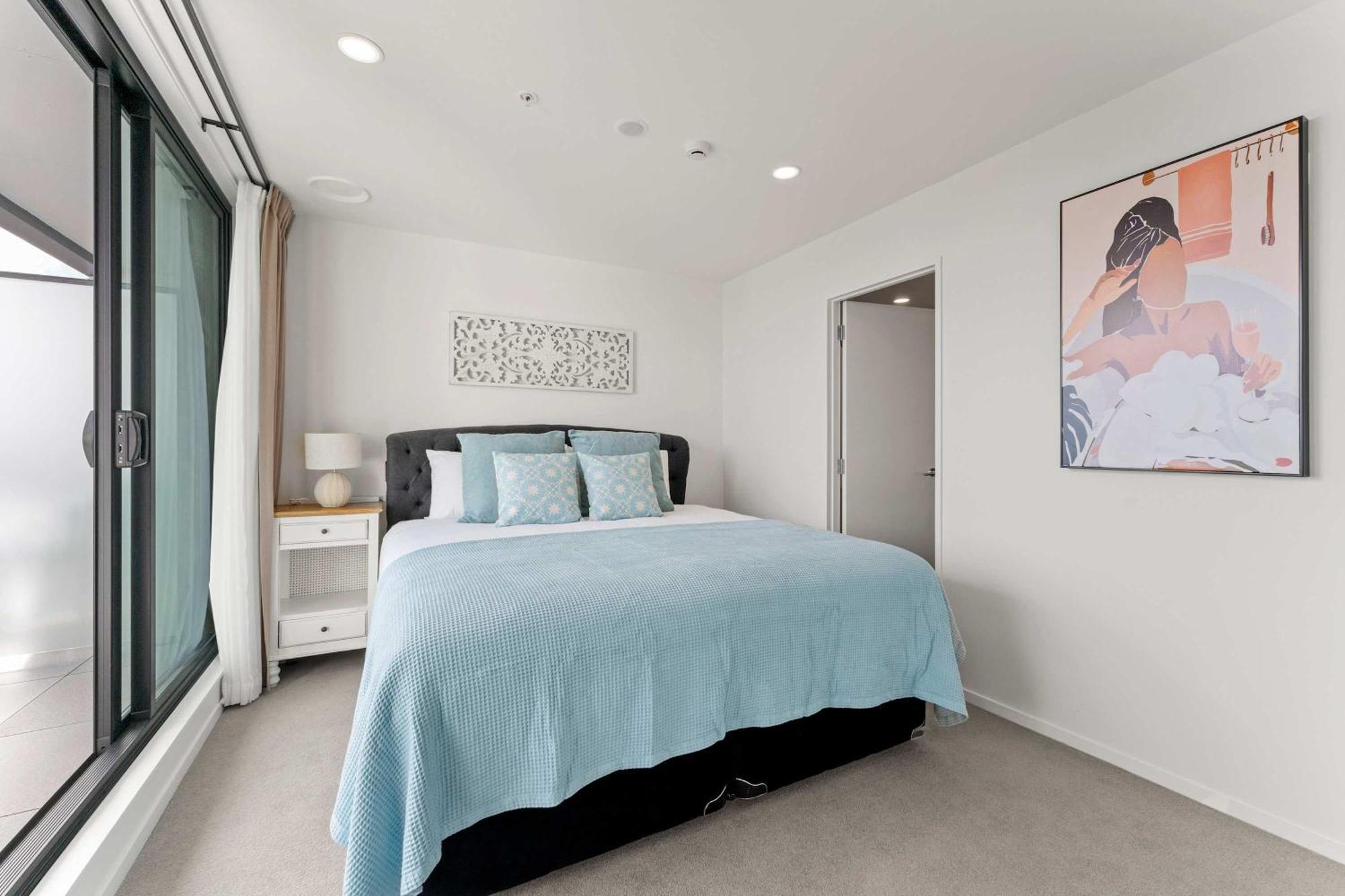 Apartment Modern Penthouse 3 Bed & 2 Bath-skytower View-pool Auckland