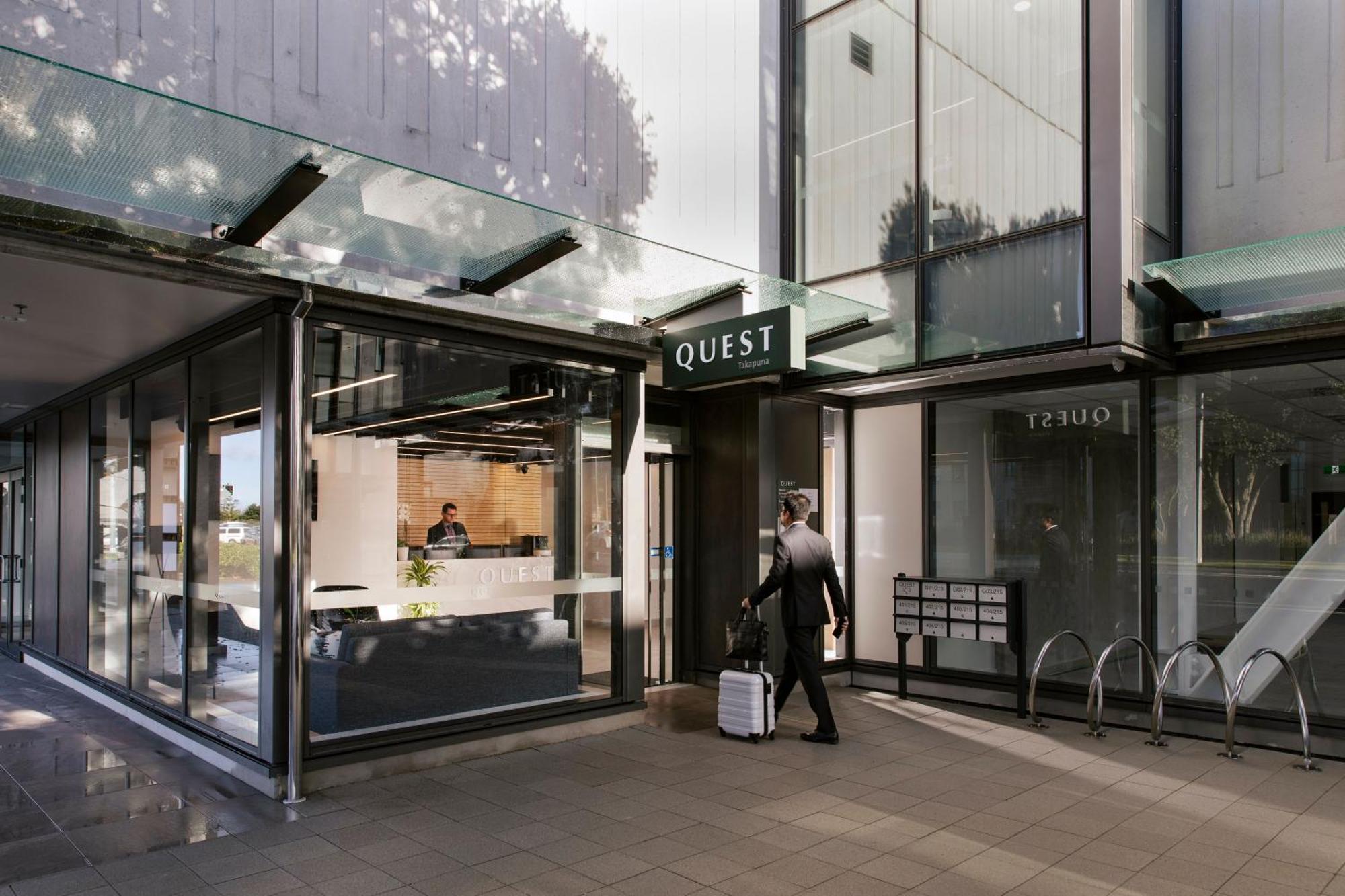 Hotel Quest Takapuna 4*