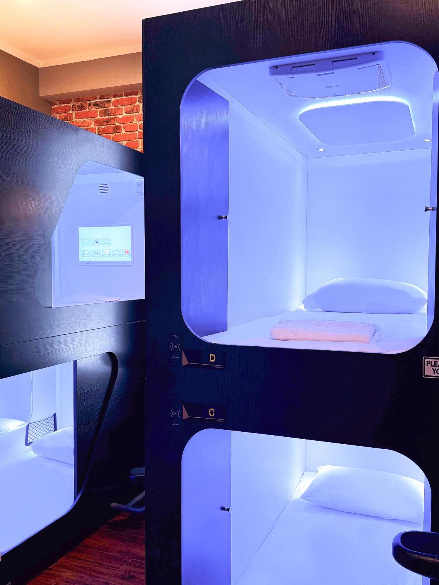 Boutique Capsule Capsule hotel