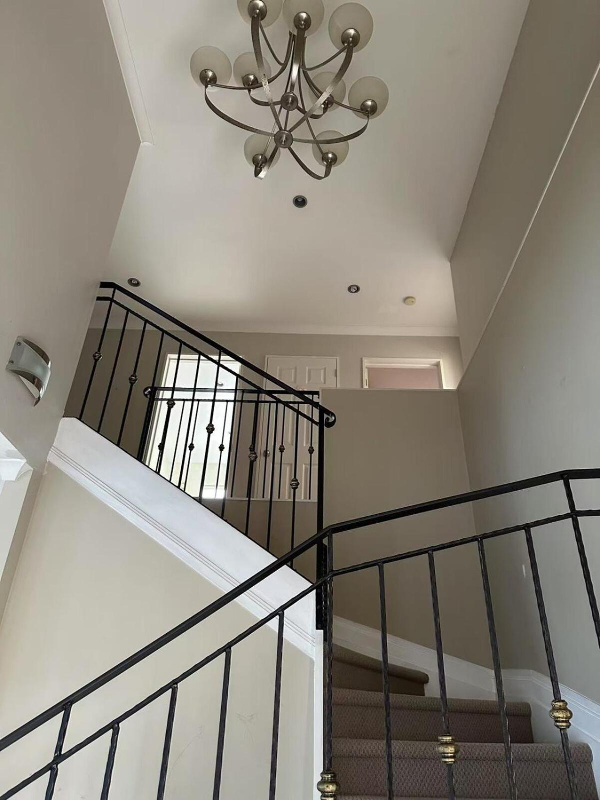 Stylish 5 Bedroom