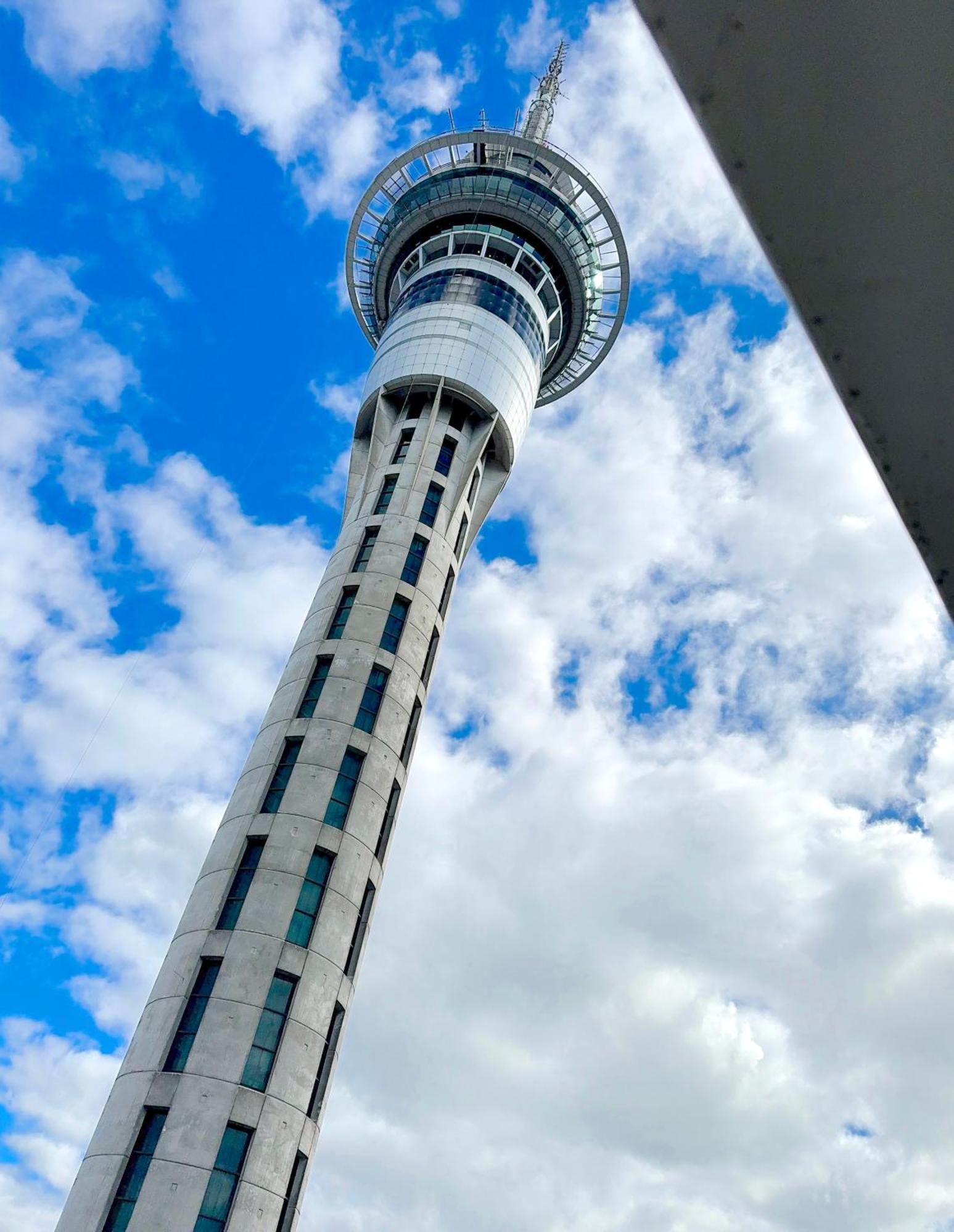 Fabulous Skytower View 2 Bedroom 2 Bathroom *