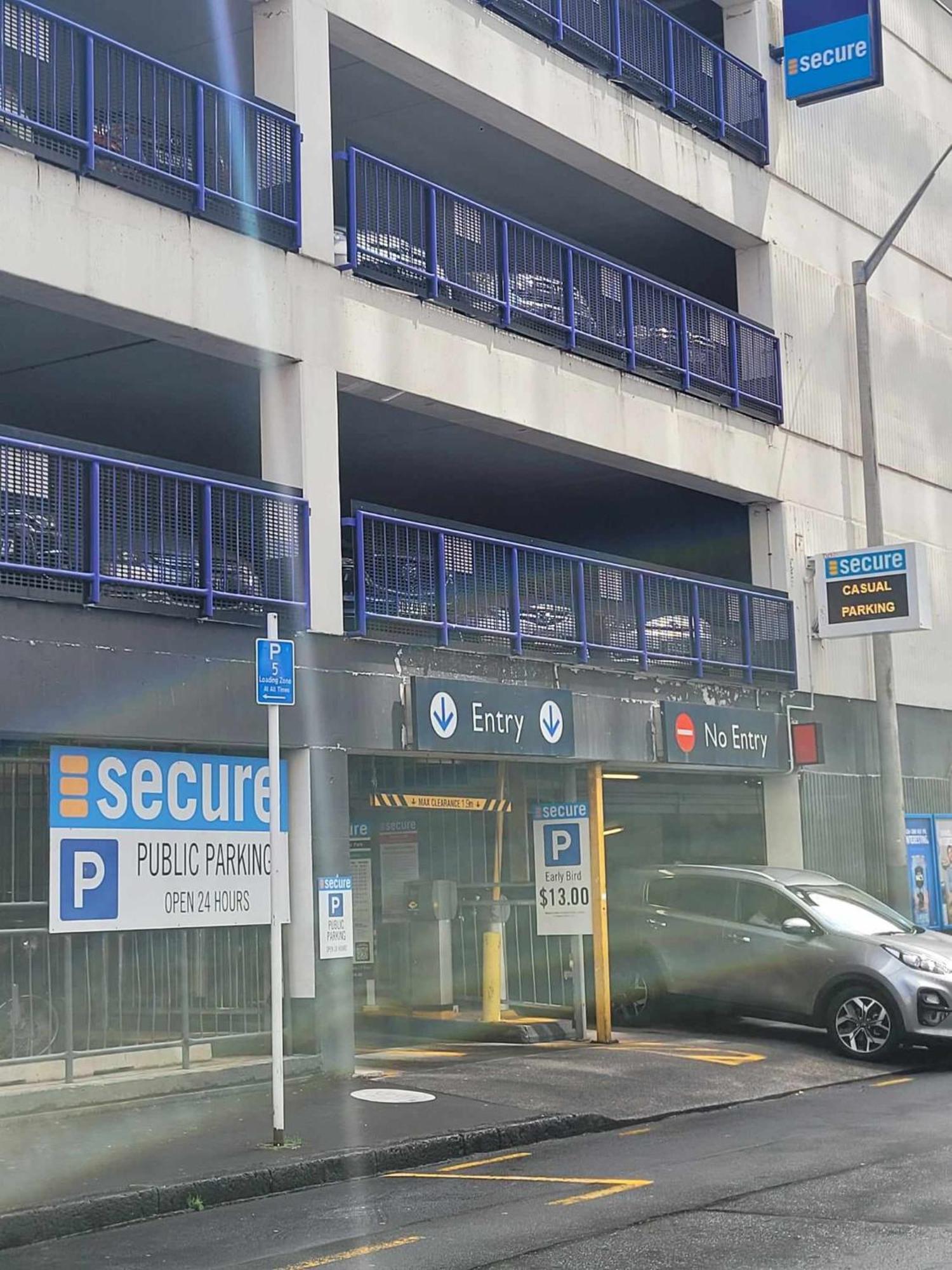 2bedrooms,skytower Next 20 M, Free Parking, Air Con Auckland