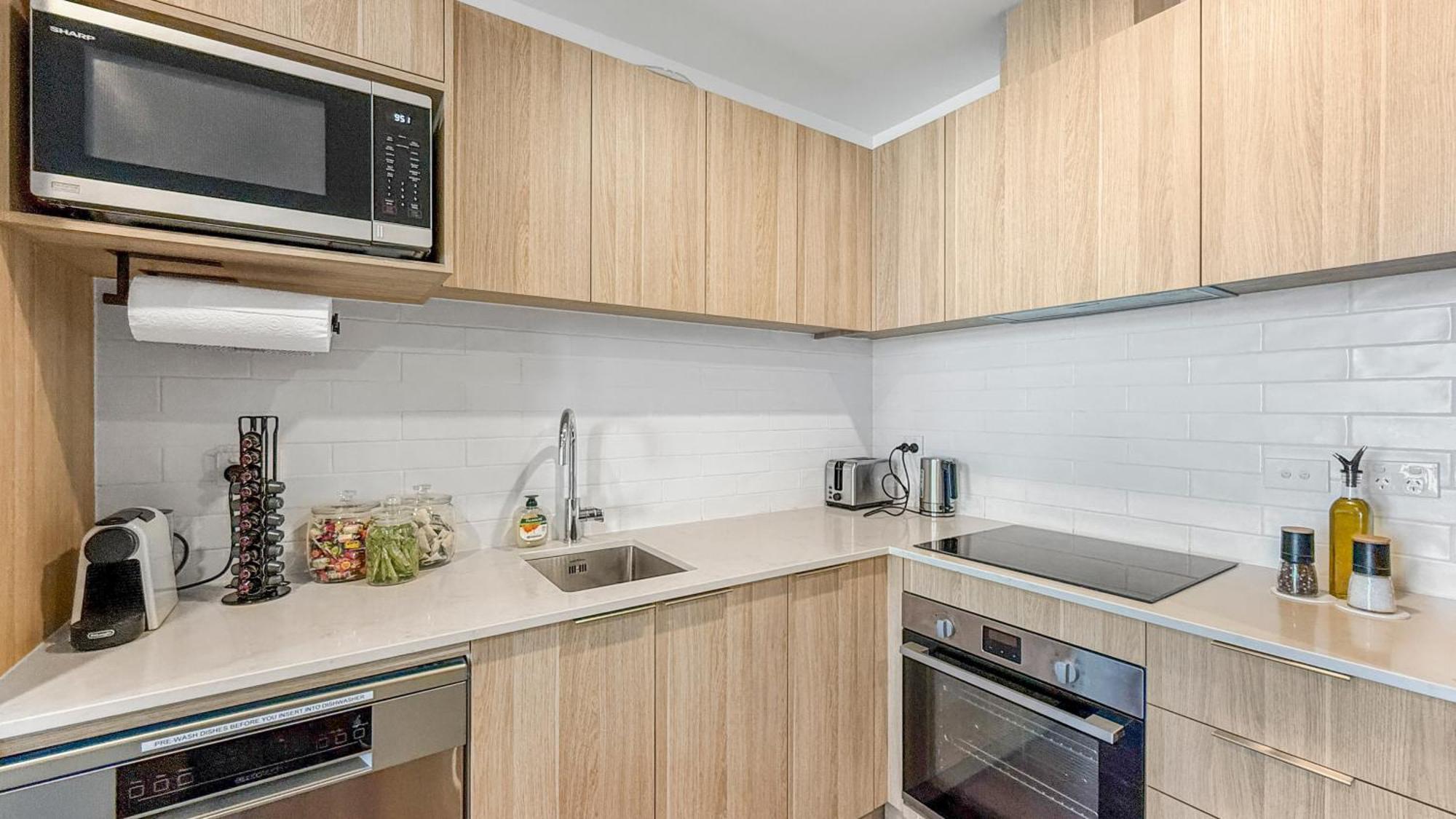 Ellerslie Sanctuary- Modern, Quality Auckland
