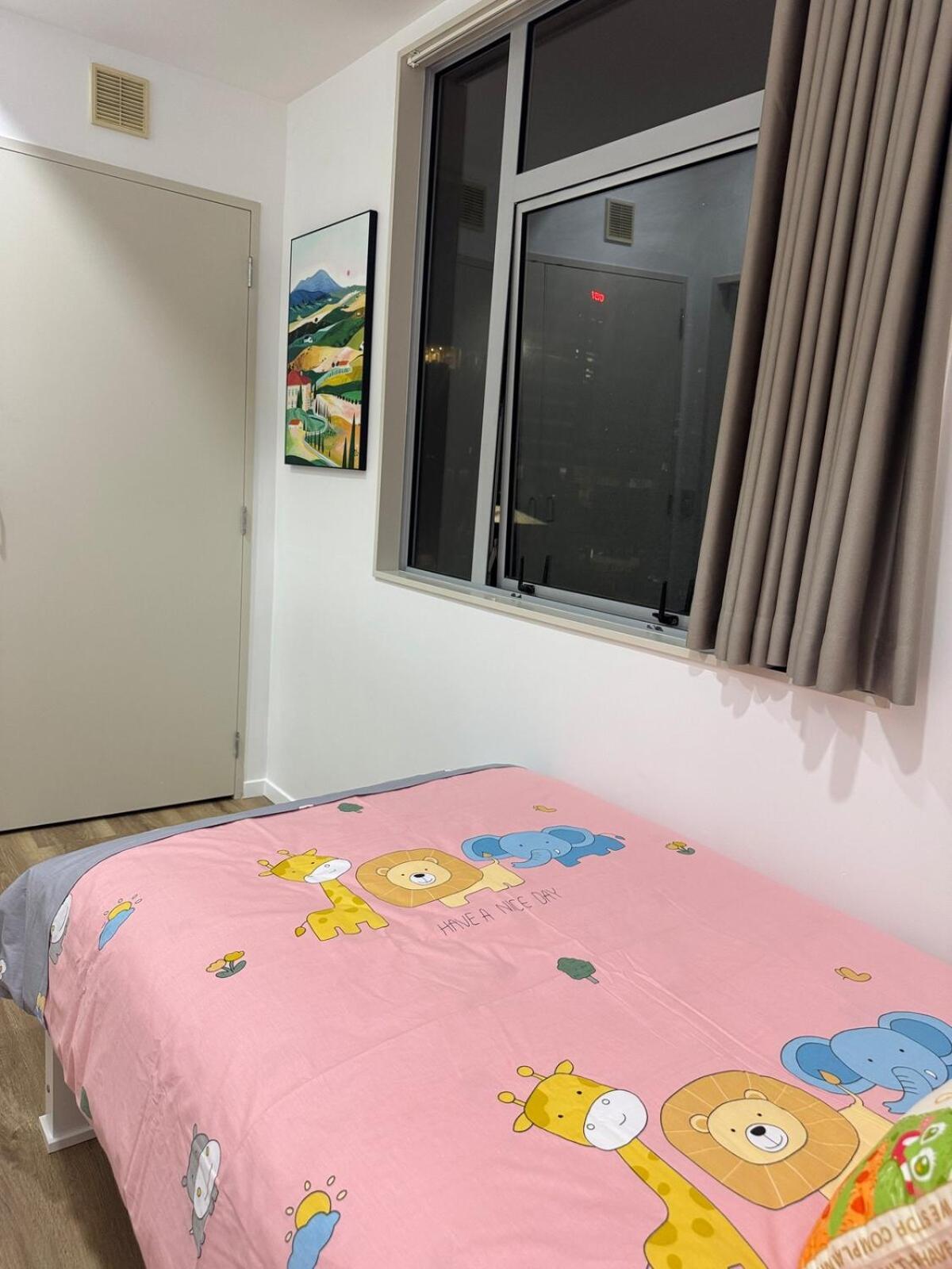 Apartment Penthouse Delight 3 Bd 2 Bth Free Carpark, Pool & Tennis Court *
