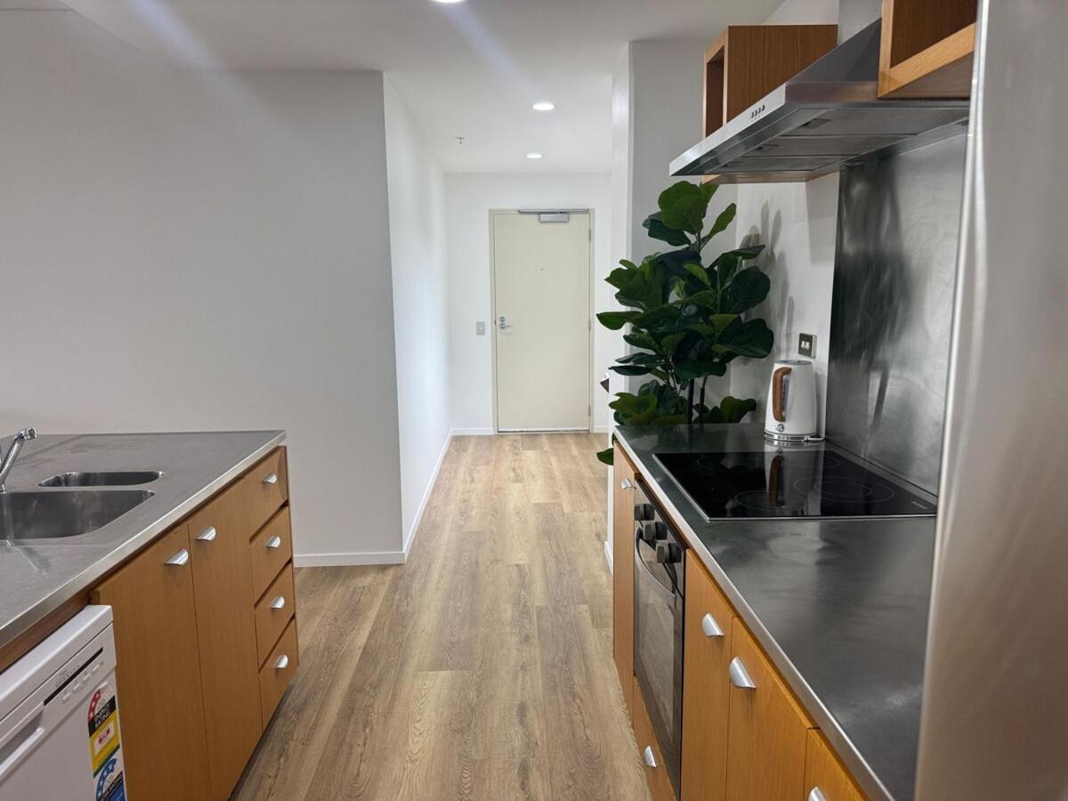Apartment Penthouse Delight 3 Bd 2 Bth Free Carpark, Pool & Tennis Court Auckland